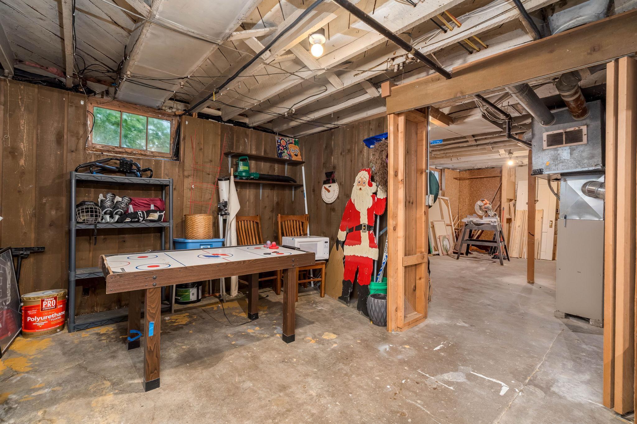 531 Range Street Property Photo 27
