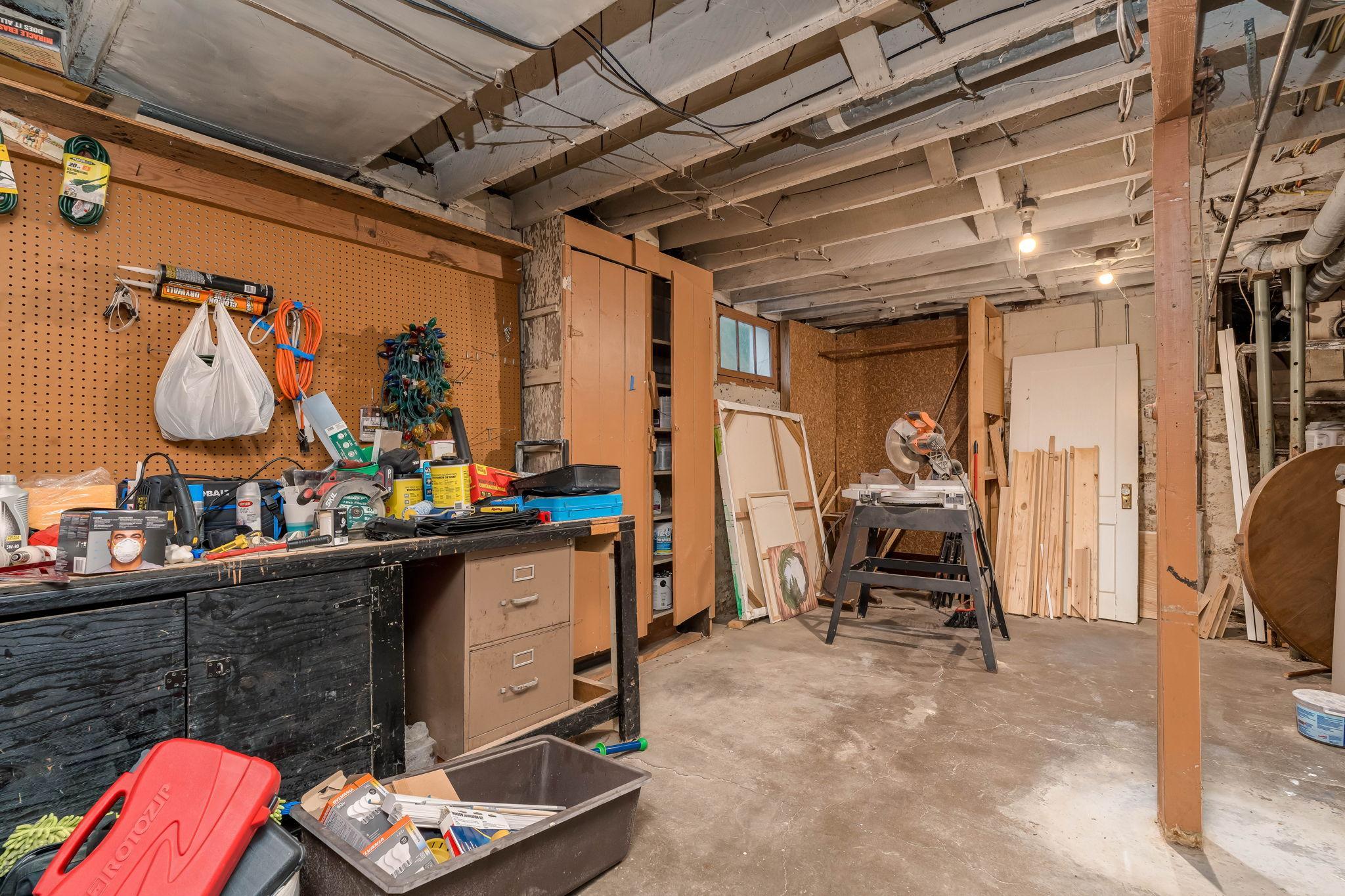 531 Range Street Property Photo 28