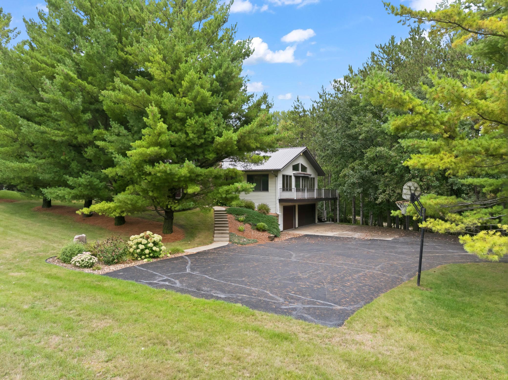 101 Park Lane Property Photo 8