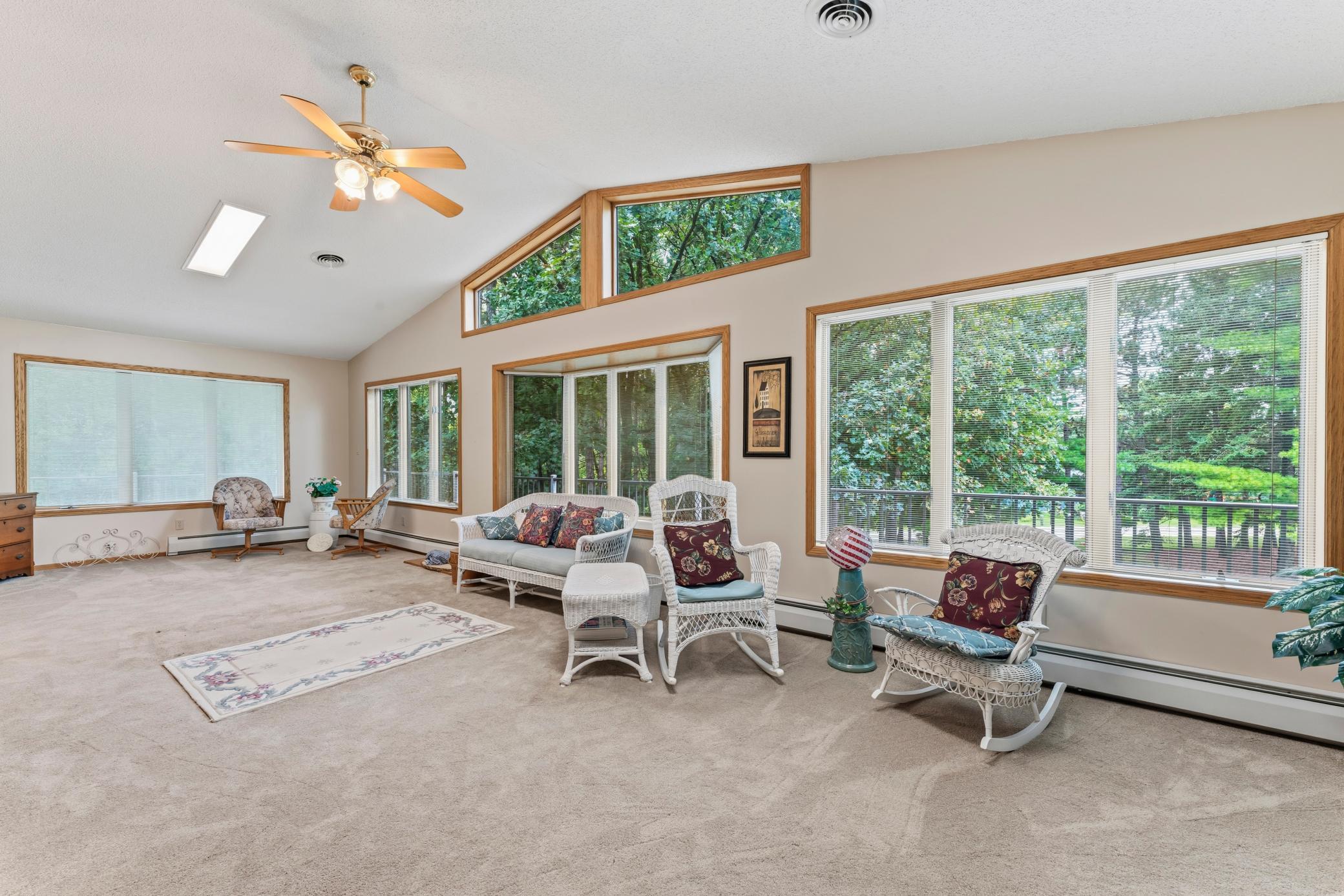 101 Park Lane Property Photo 15