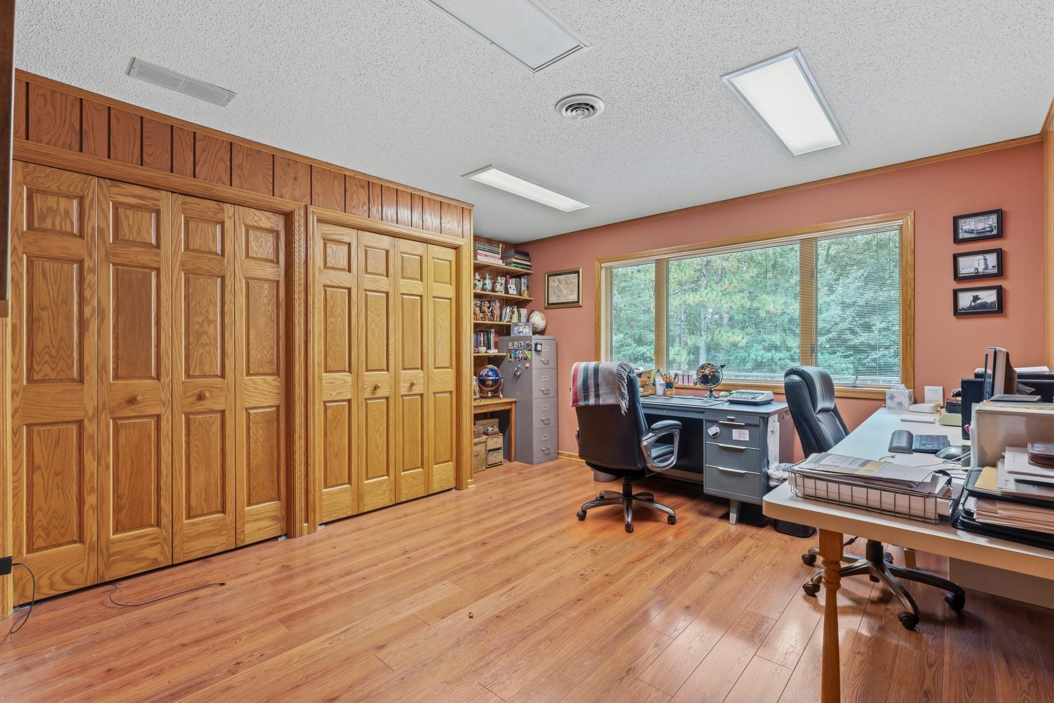 101 Park Lane Property Photo 26