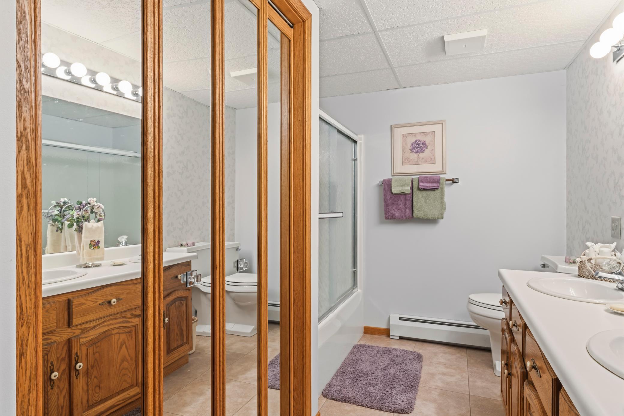 101 Park Lane Property Photo 40