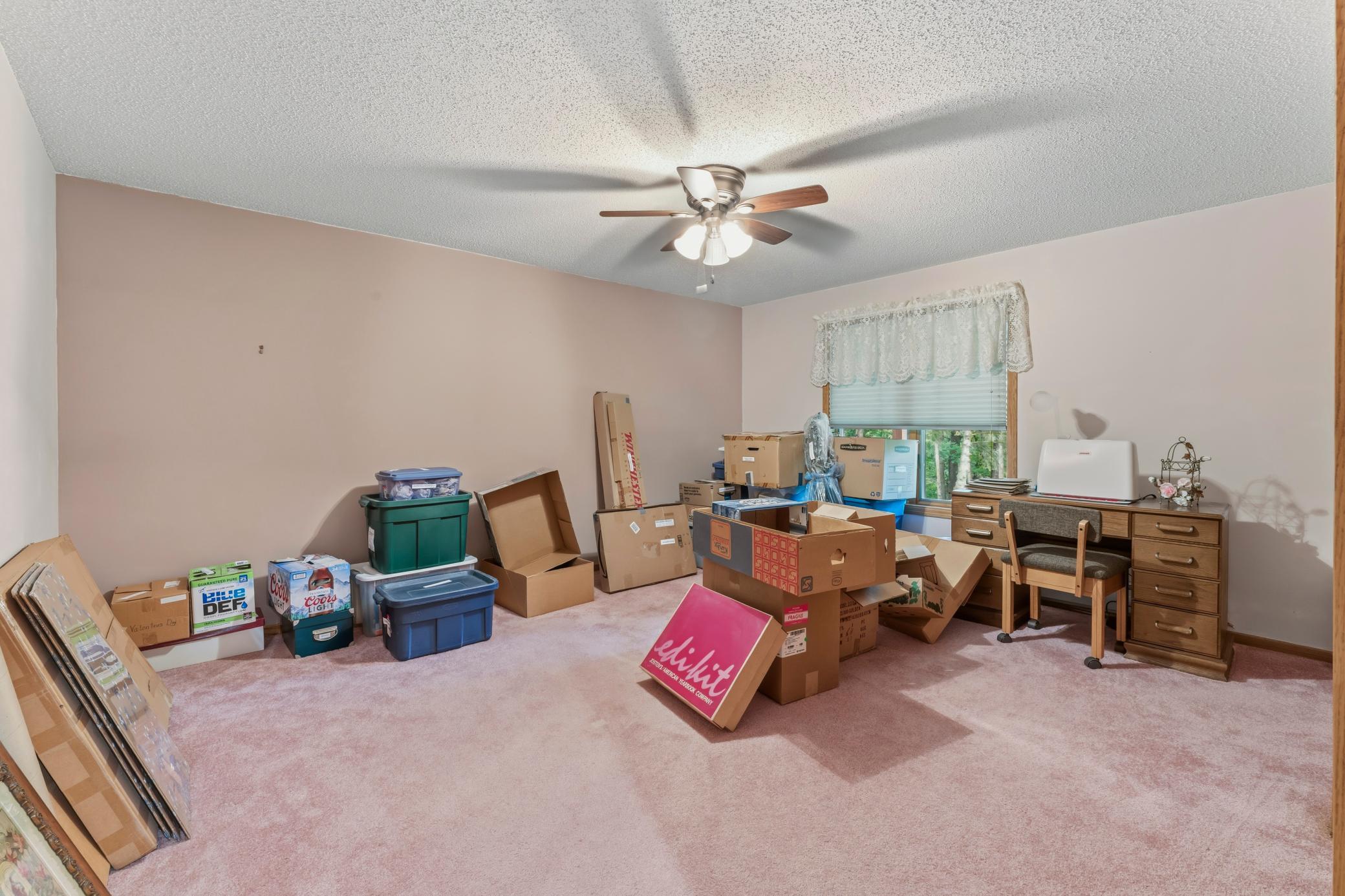 101 Park Lane Property Photo 41