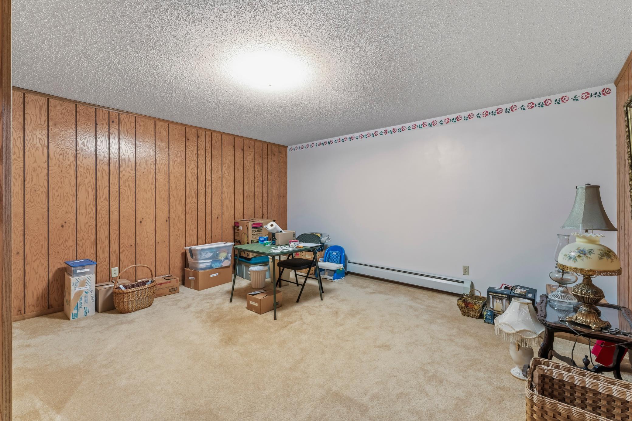 101 Park Lane Property Photo 43