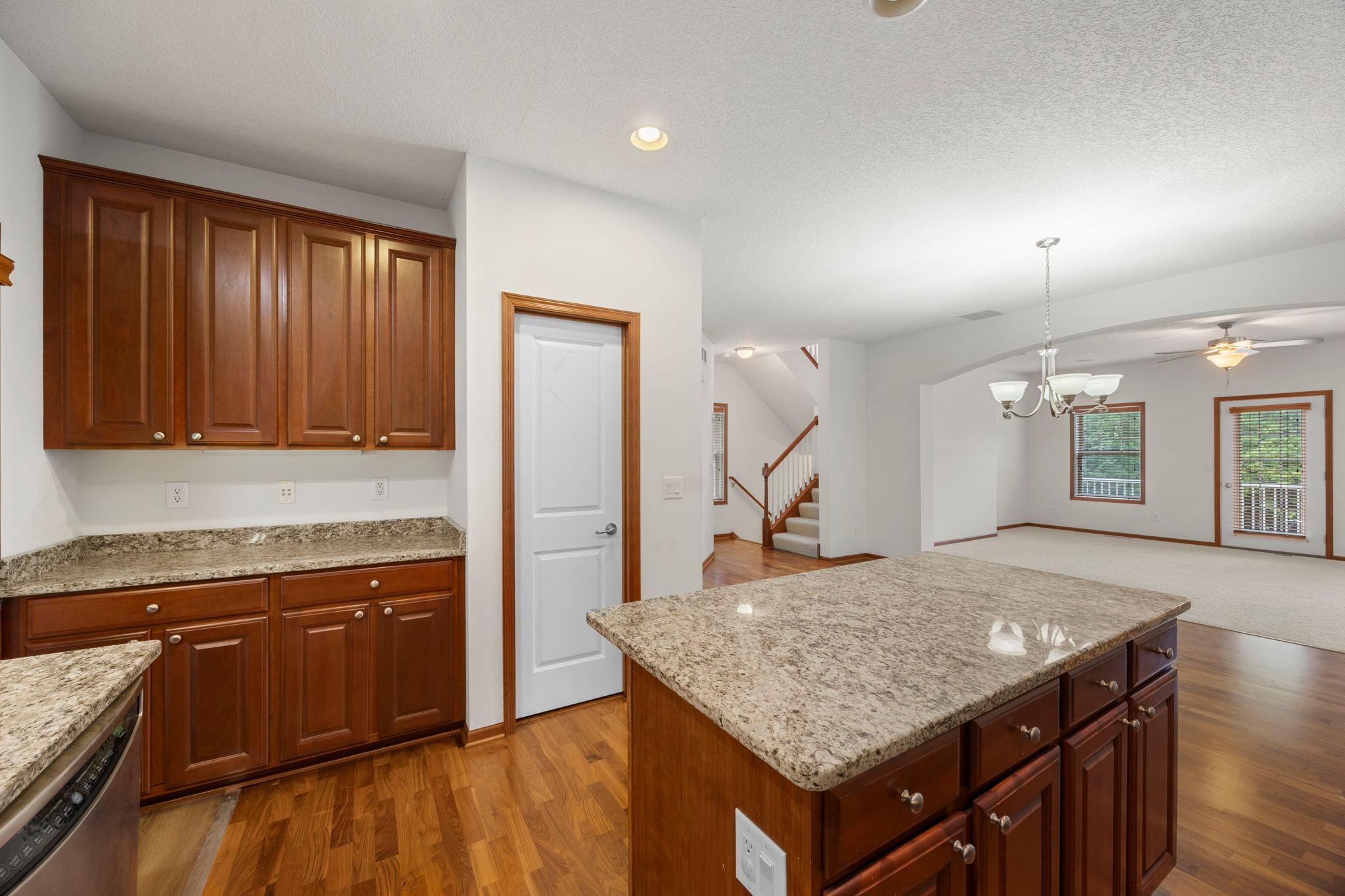 4022 Cedar Grove Lane Property Photo 6