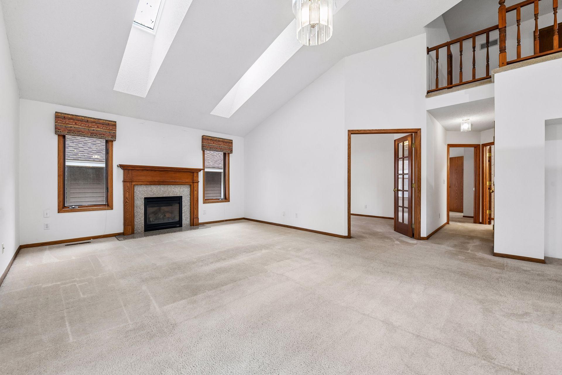 18512 Lime Tree Court Property Photo 4