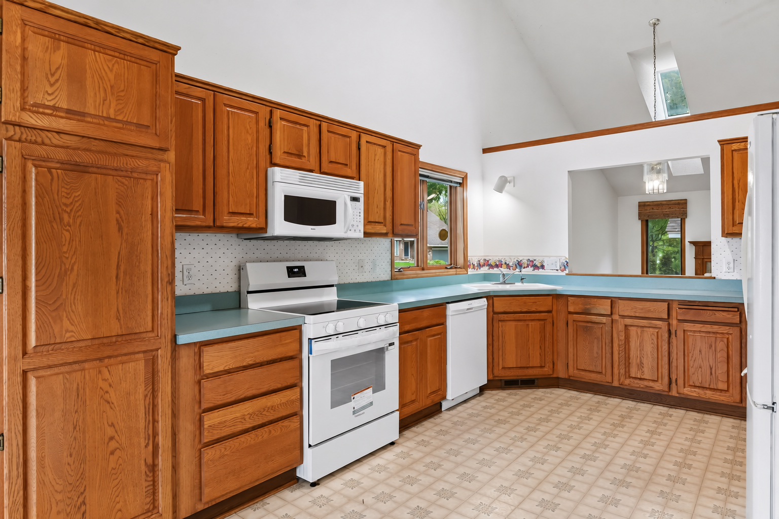 18512 Lime Tree Court Property Photo 9