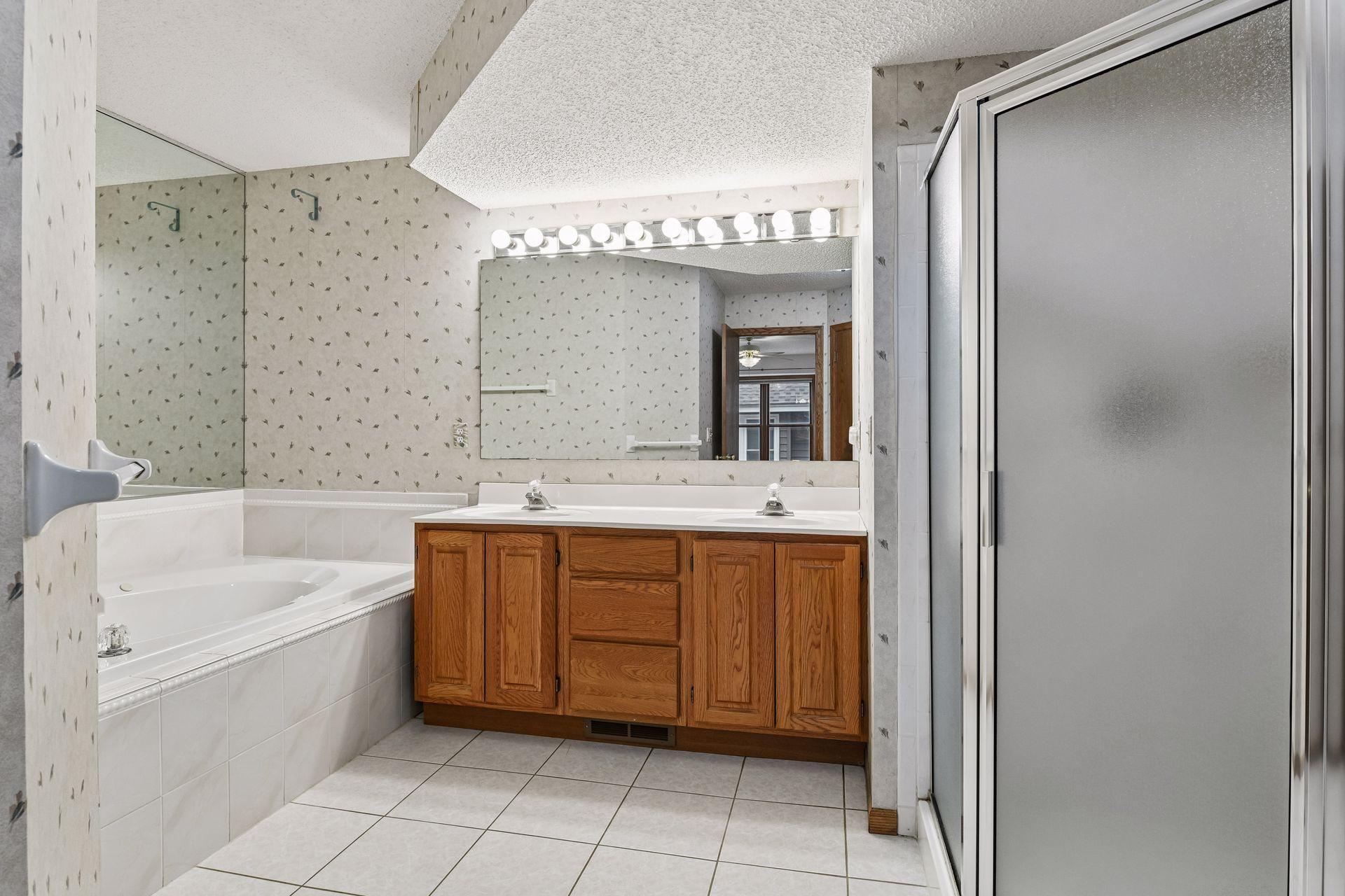 18512 Lime Tree Court Property Photo 12