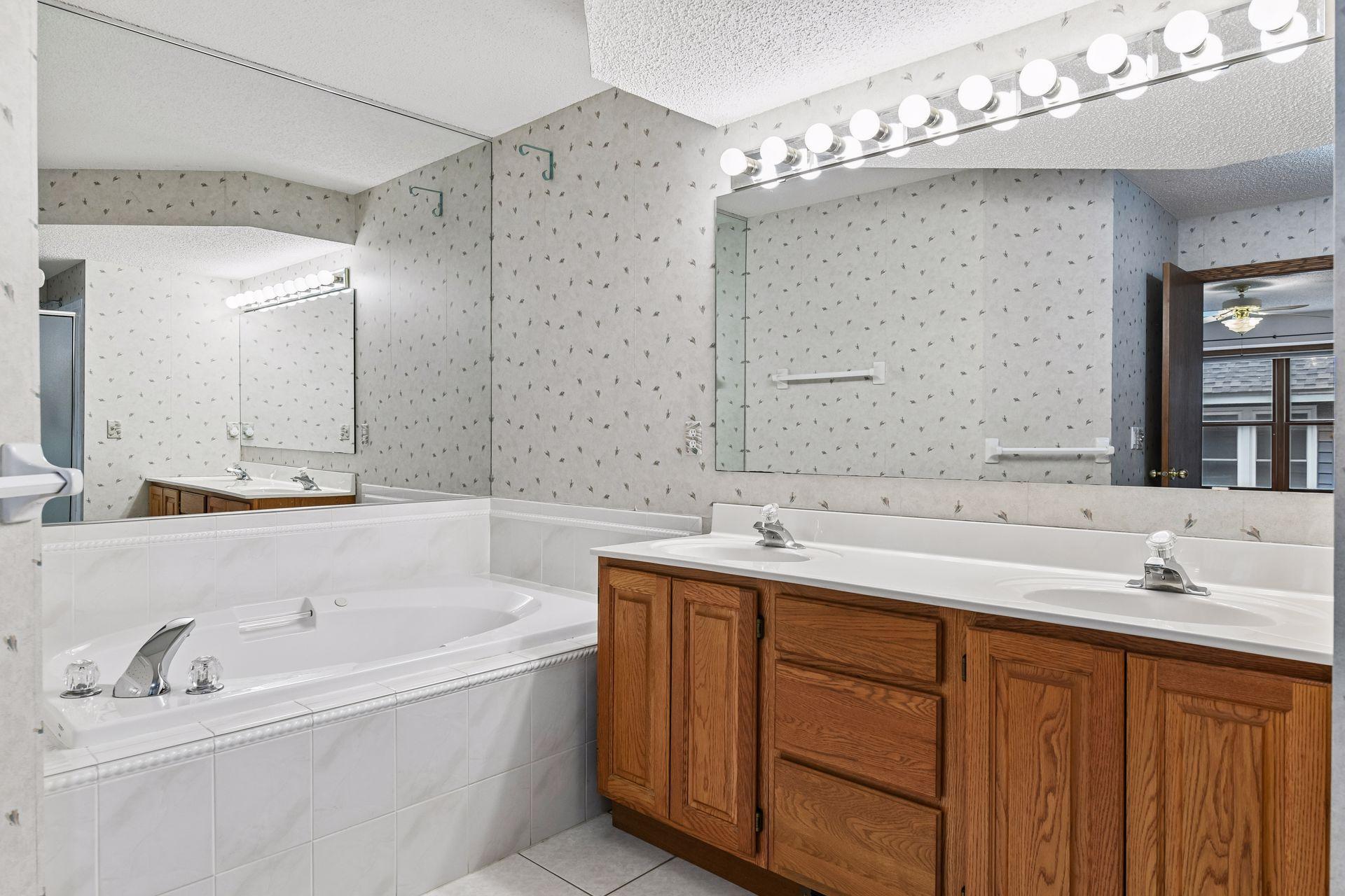 18512 Lime Tree Court Property Photo 17