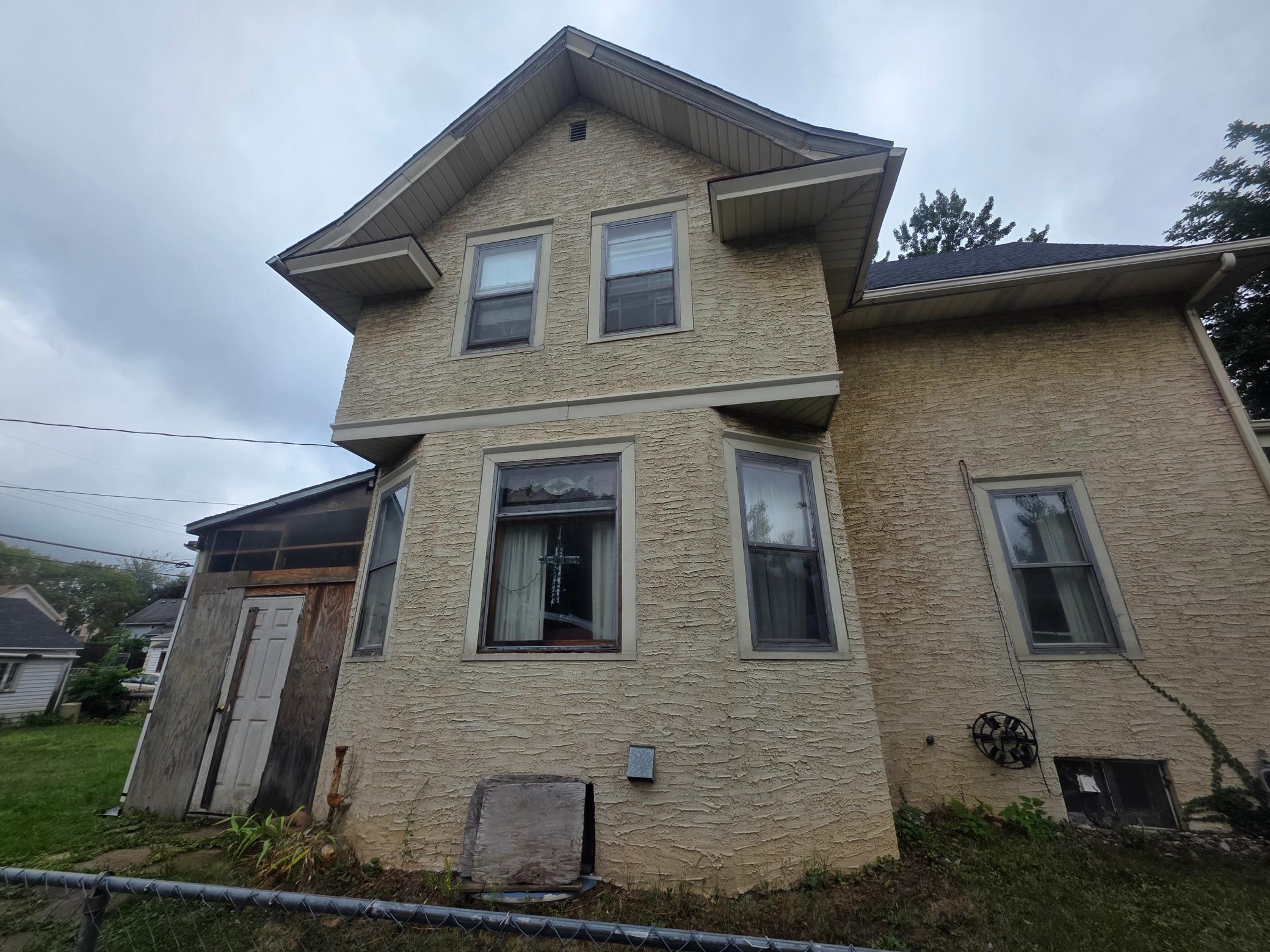 781 Lawson Avenue E Property Photo 3