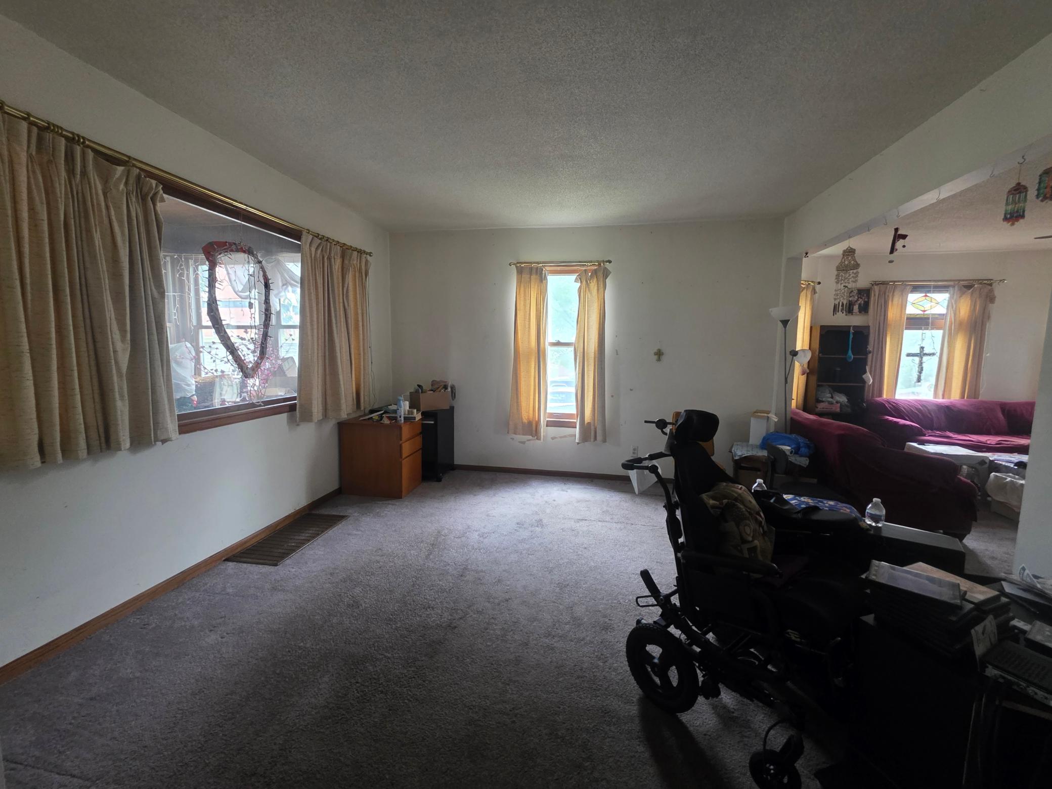 781 Lawson Avenue E Property Photo 4