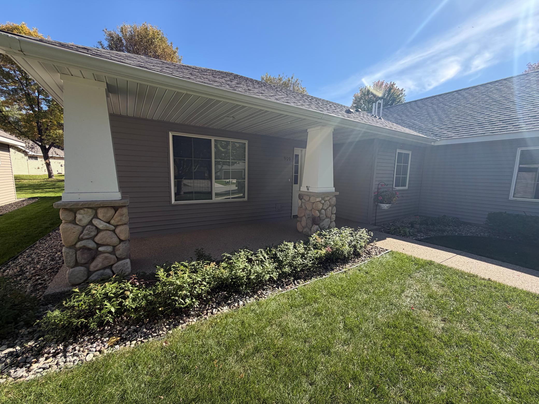 909 17th Street Se Property Photo 6