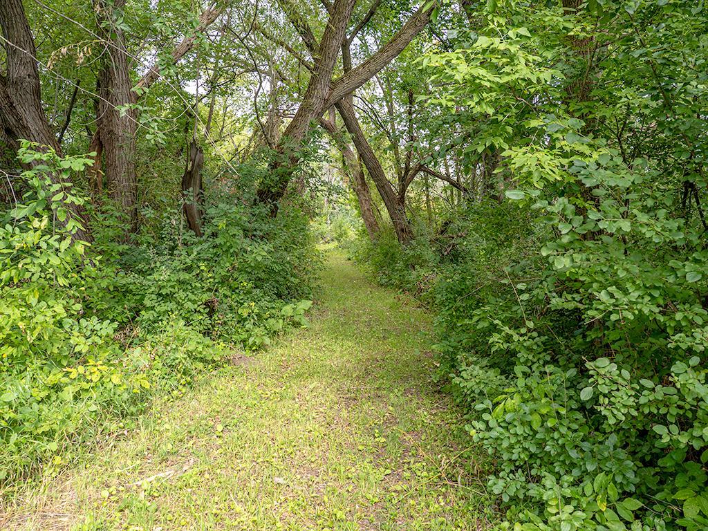 22660 713th Avenue Property Photo 5