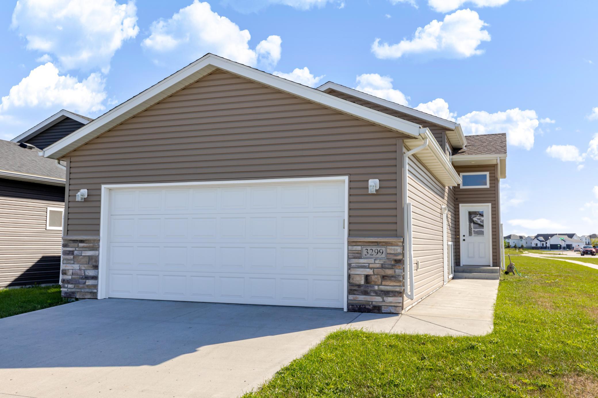 3299 Maple Leaf Loop S Property Photo 1