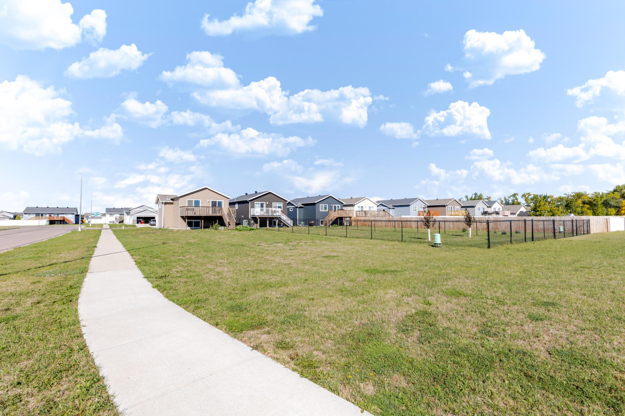 3299 Maple Leaf Loop S Property Photo 42