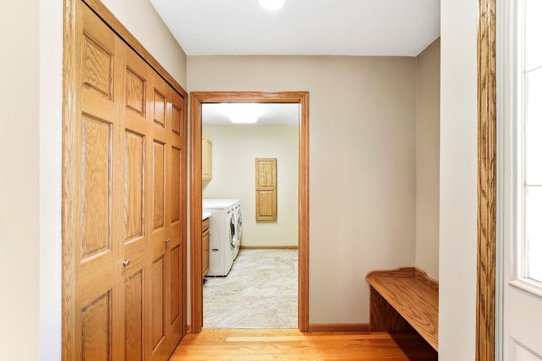 1724 Carleton Drive Property Photo 3