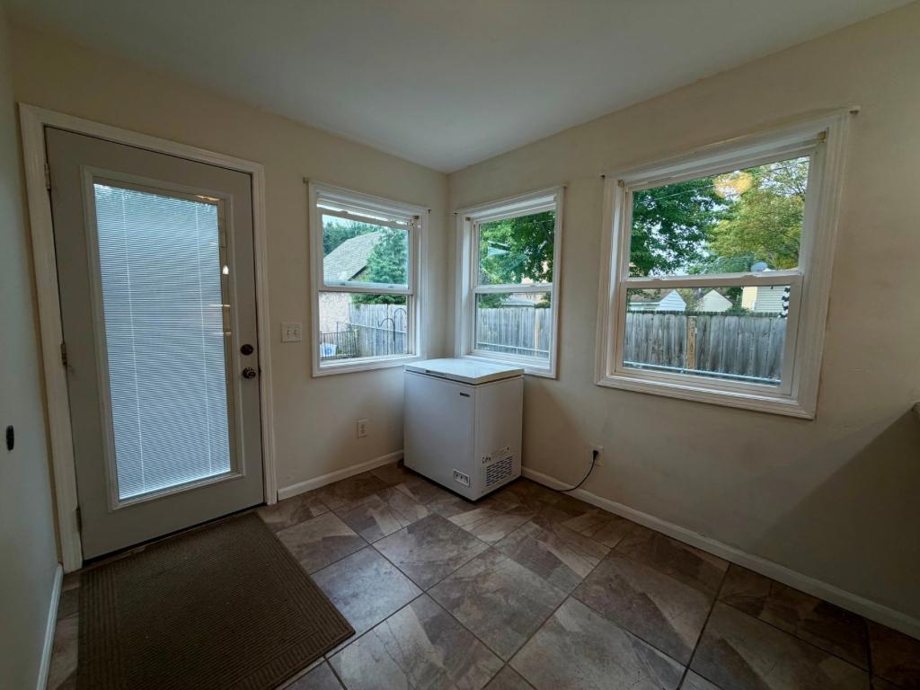 864 Delaware Avenue Property Photo 10