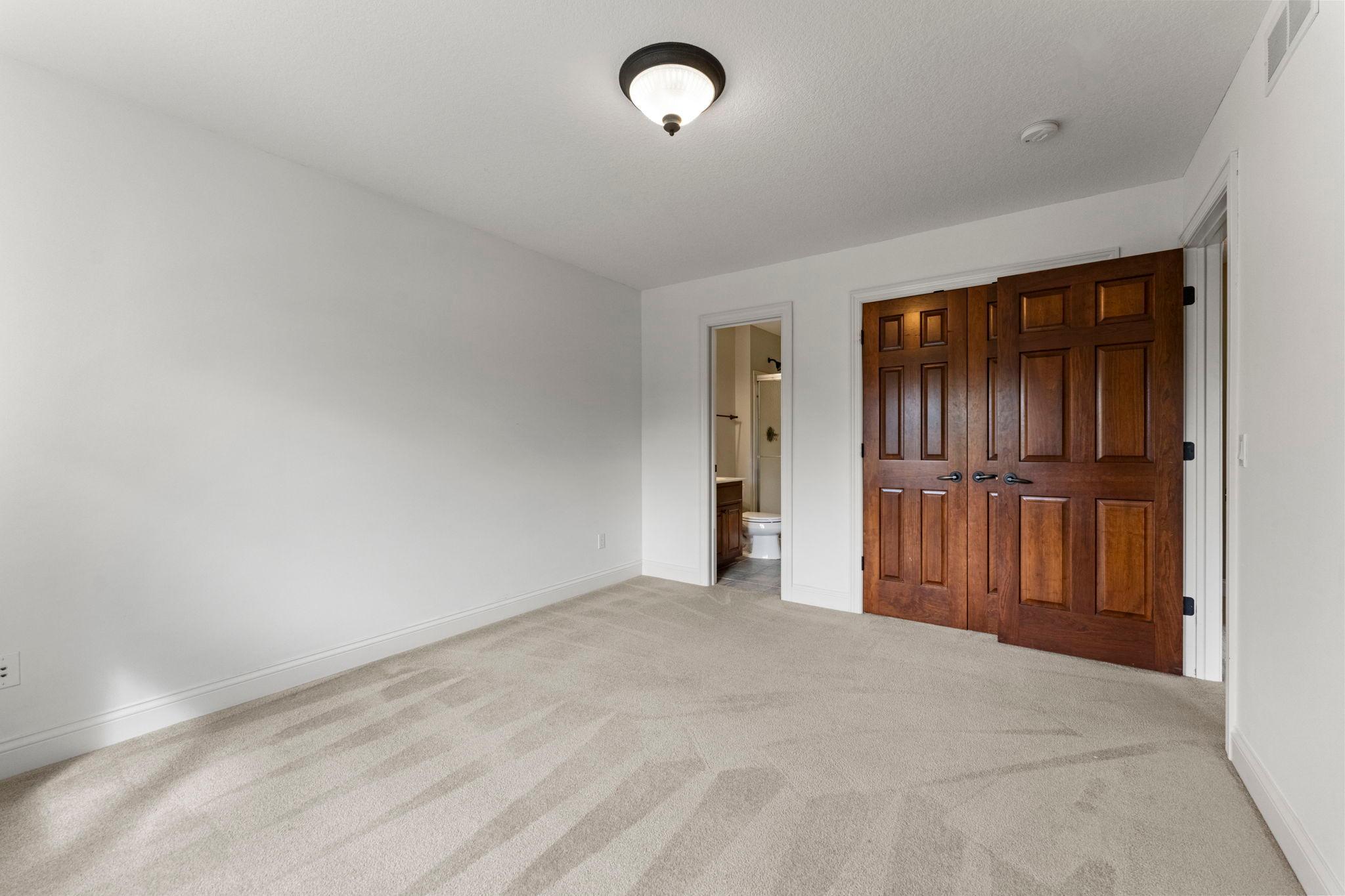 21761 Pine Tree Circle Property Photo 44