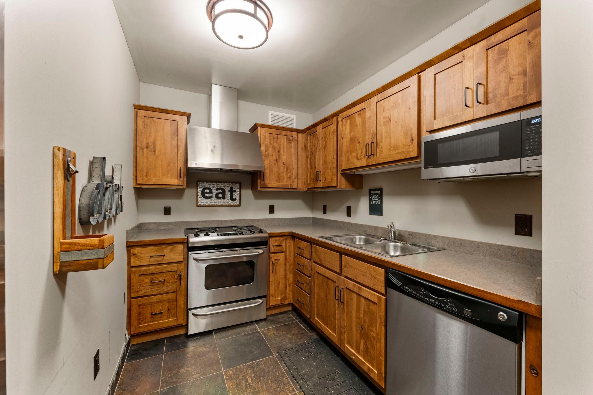 21761 Pine Tree Circle Property Photo 78