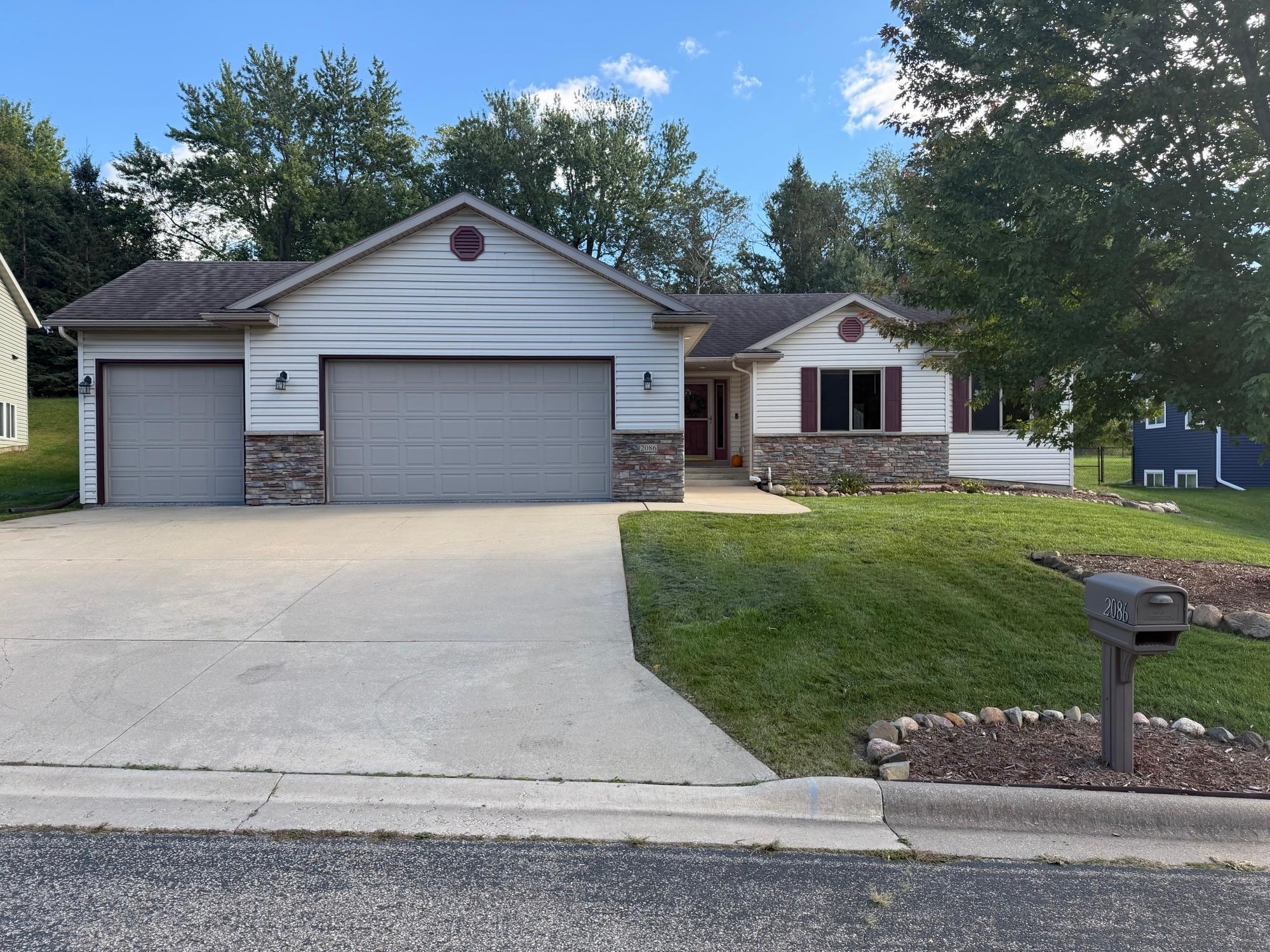 2086 20th Street Property Photo 1