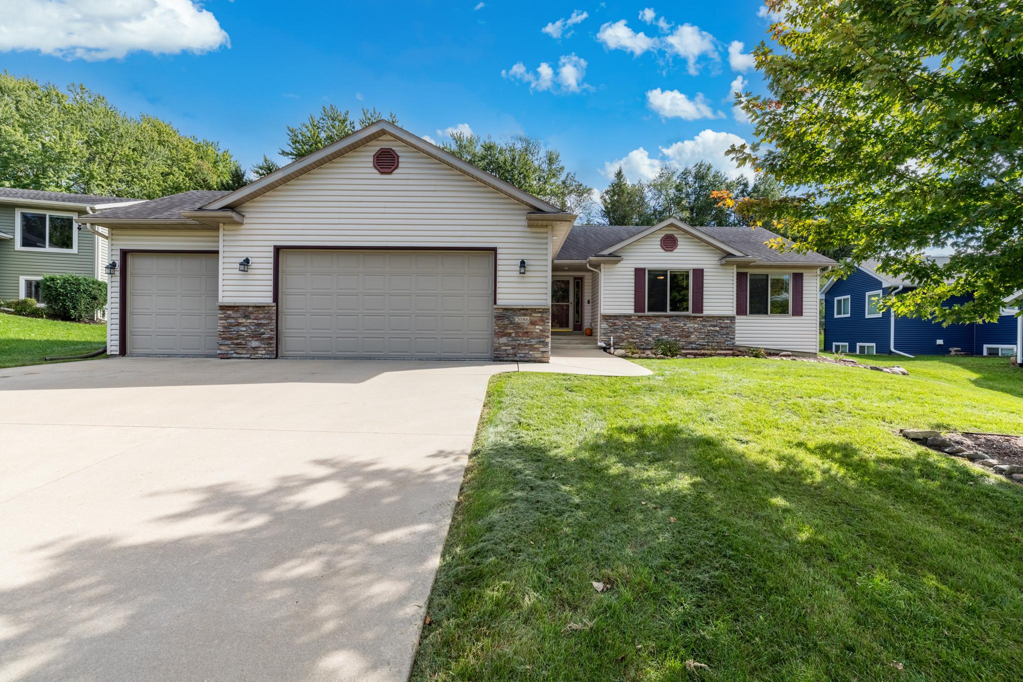 2086 20th Street Property Photo 1