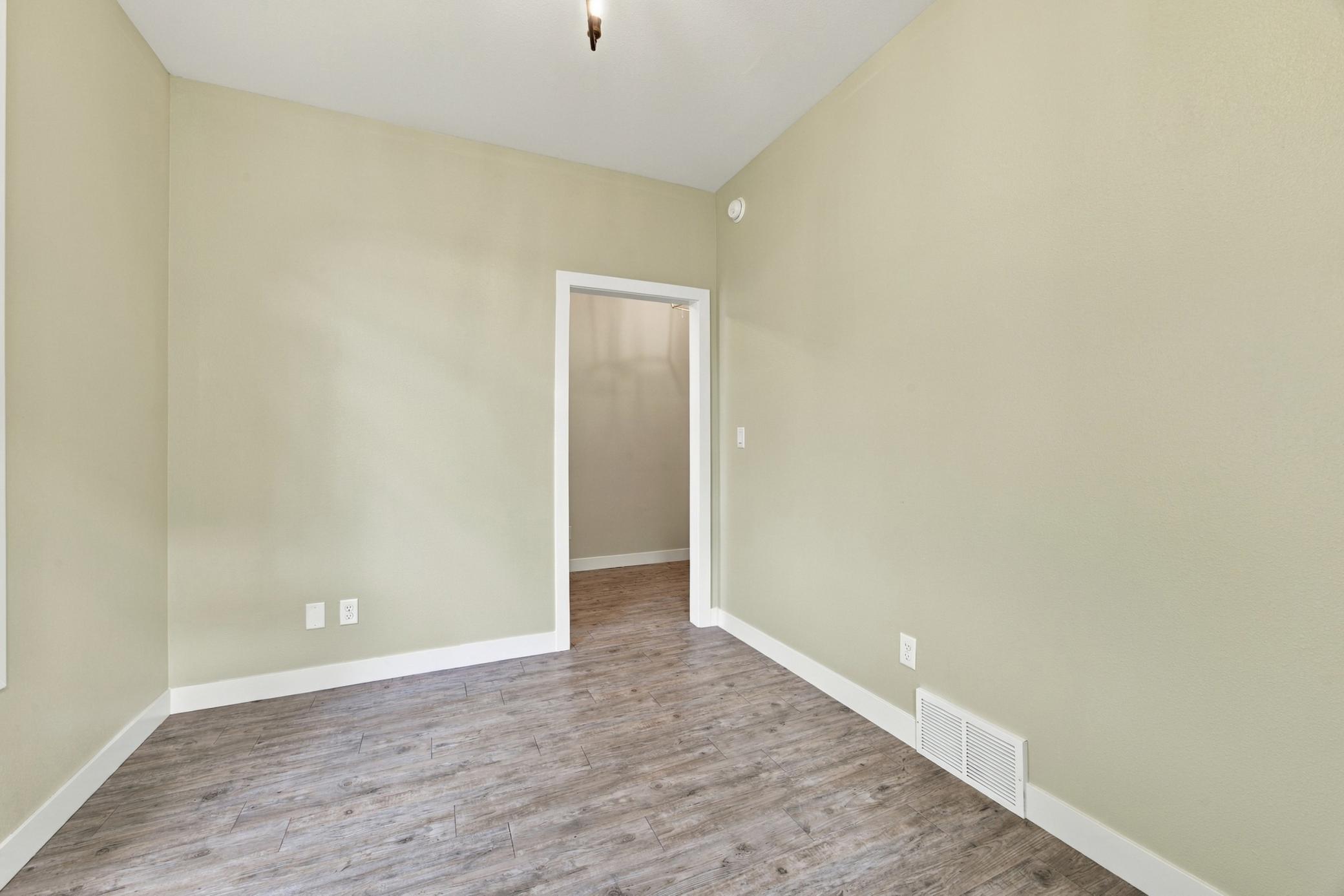 6016 Autumn Drive S Property Photo 21
