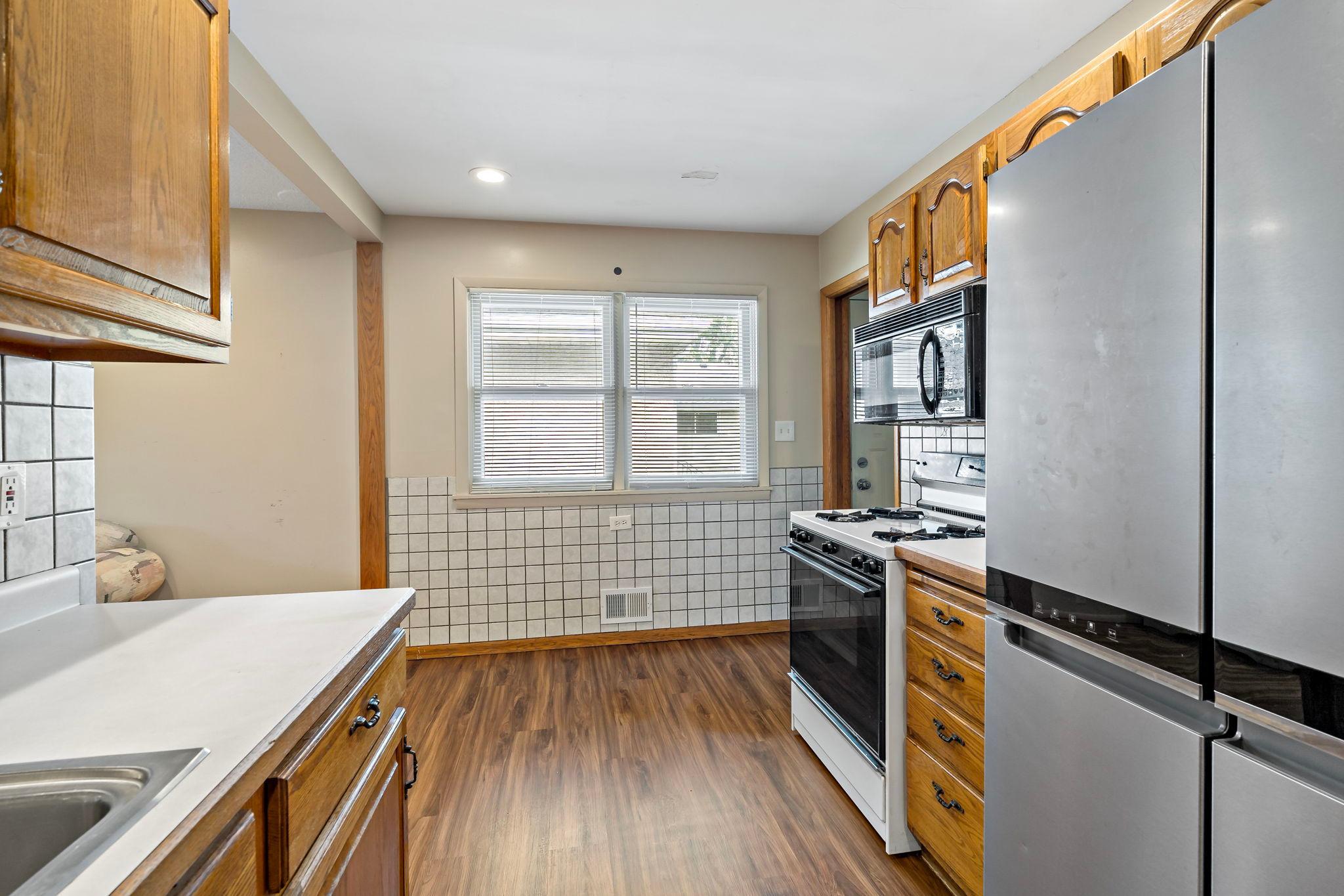 5749 Bloomington Avenue Property Photo 8