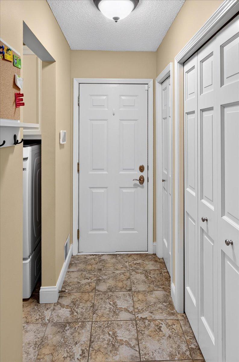 2398 Hunter Drive Property Photo 35