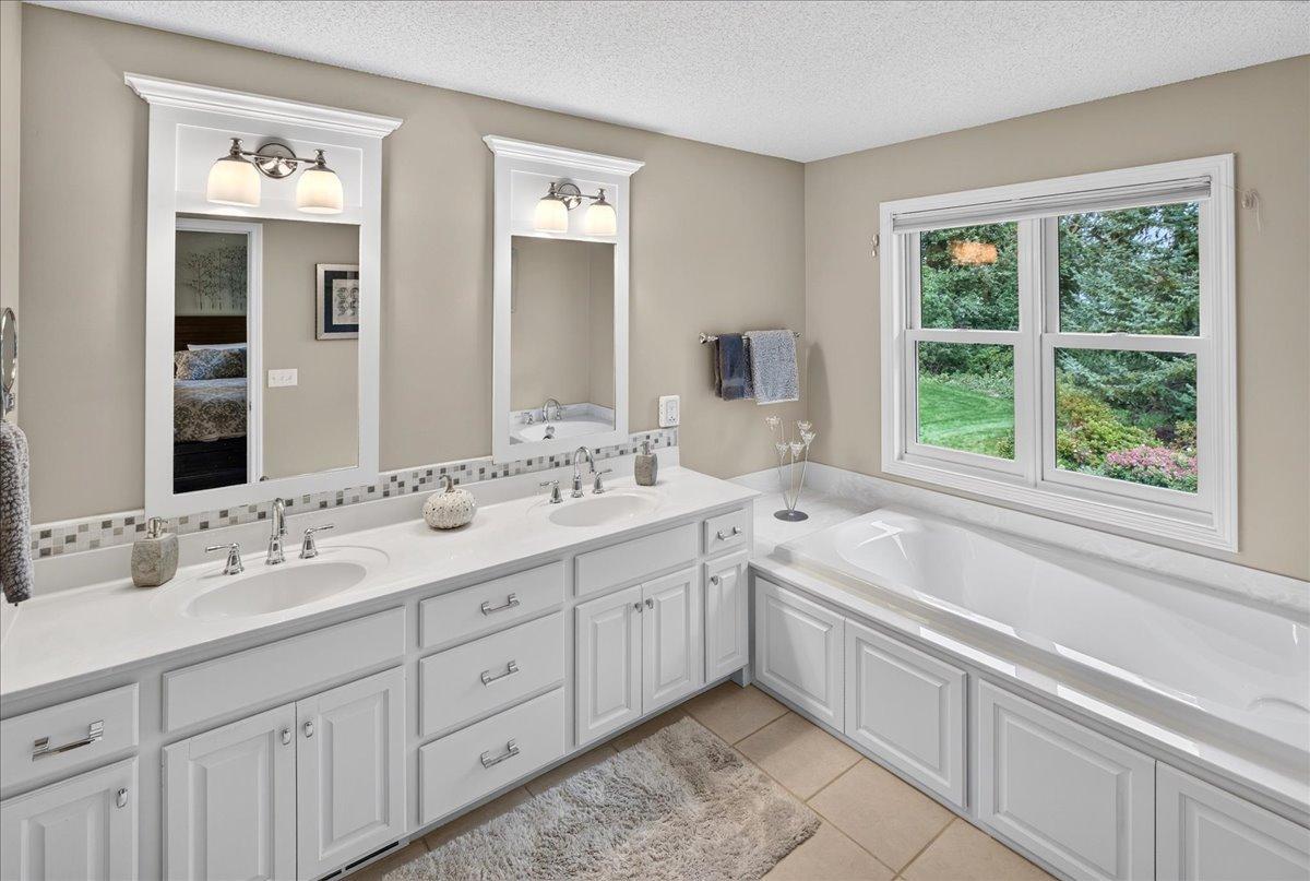 2398 Hunter Drive Property Photo 43