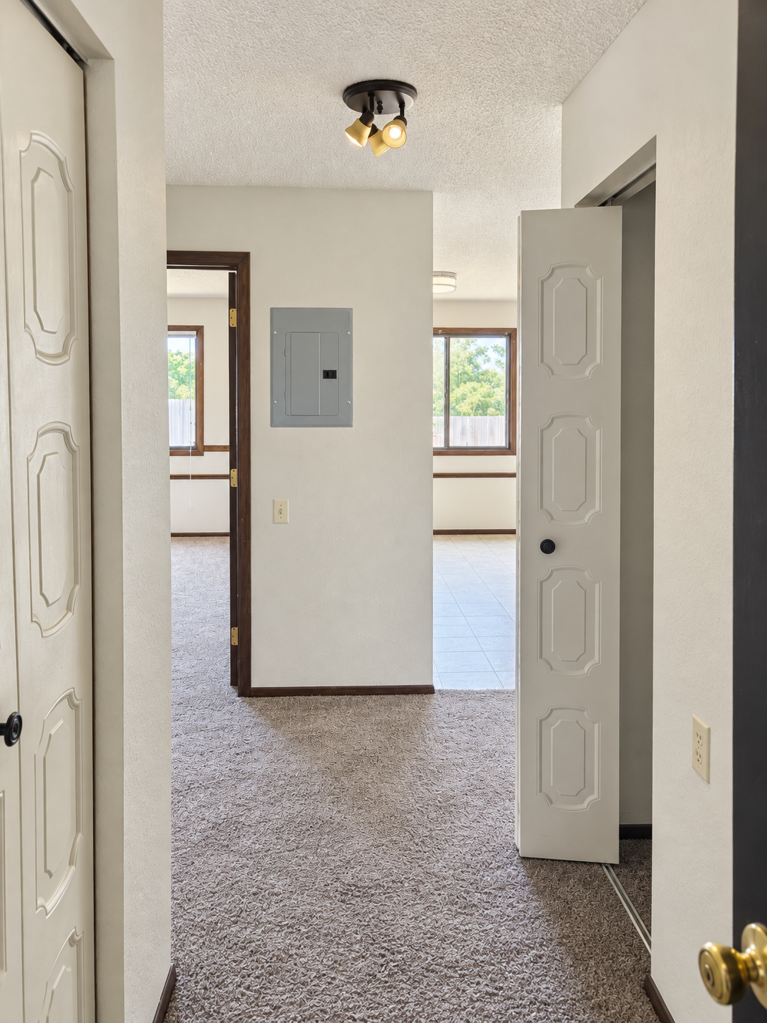 700 3rd Street #4 Property Photo 4