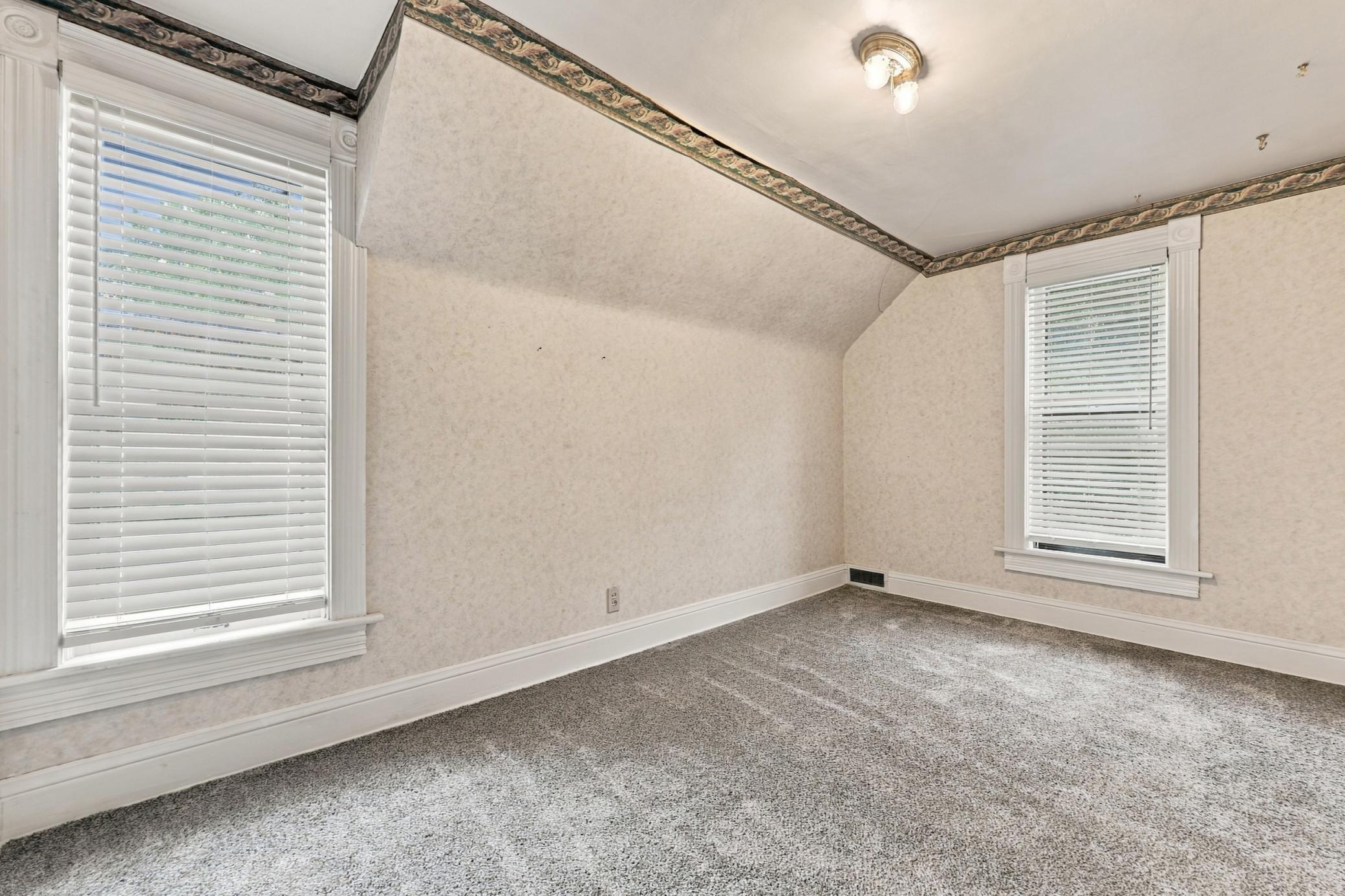 1332 5th Avenue S Property Photo 29