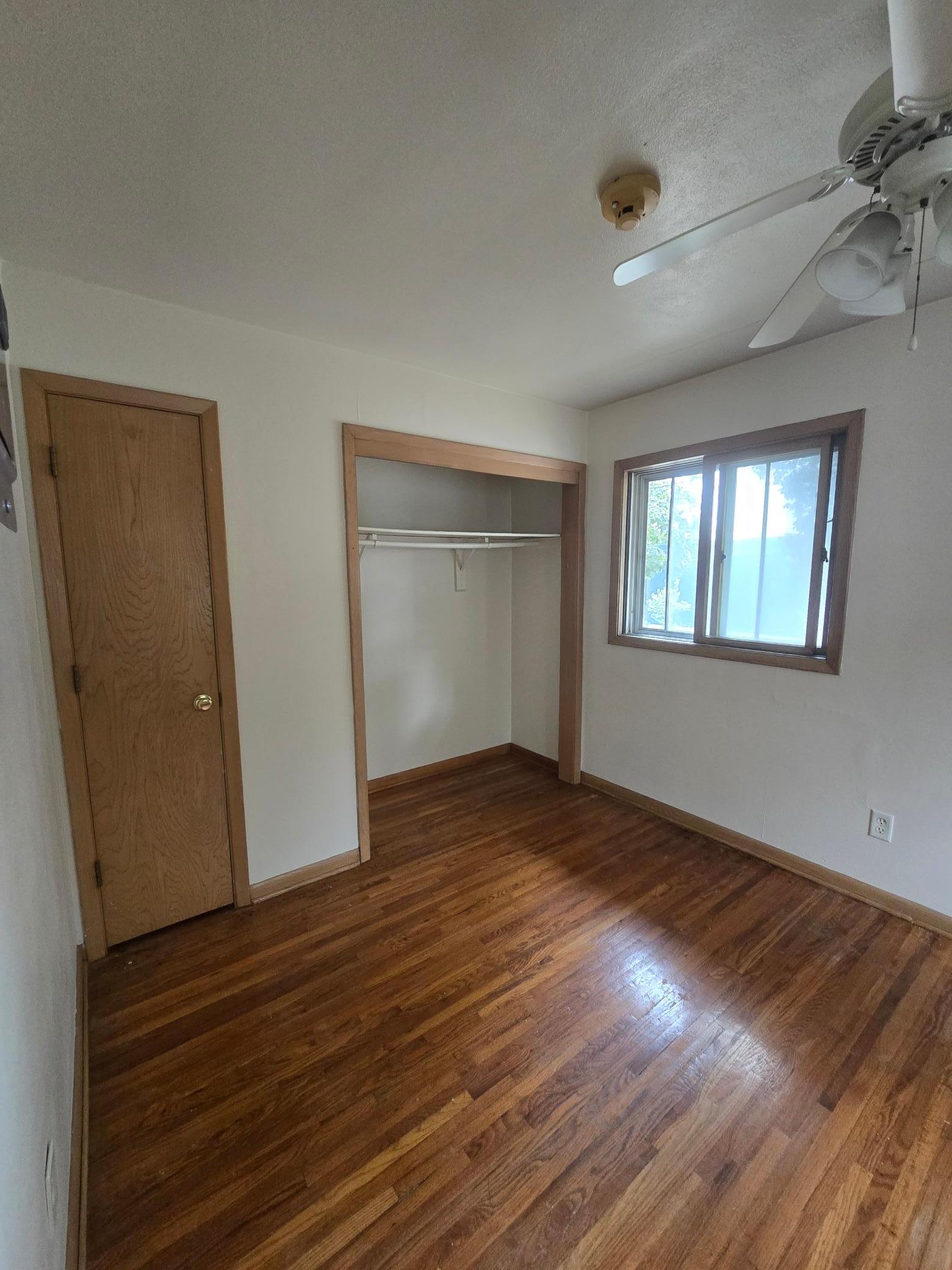 1715 Thomas Avenue Property Photo 7