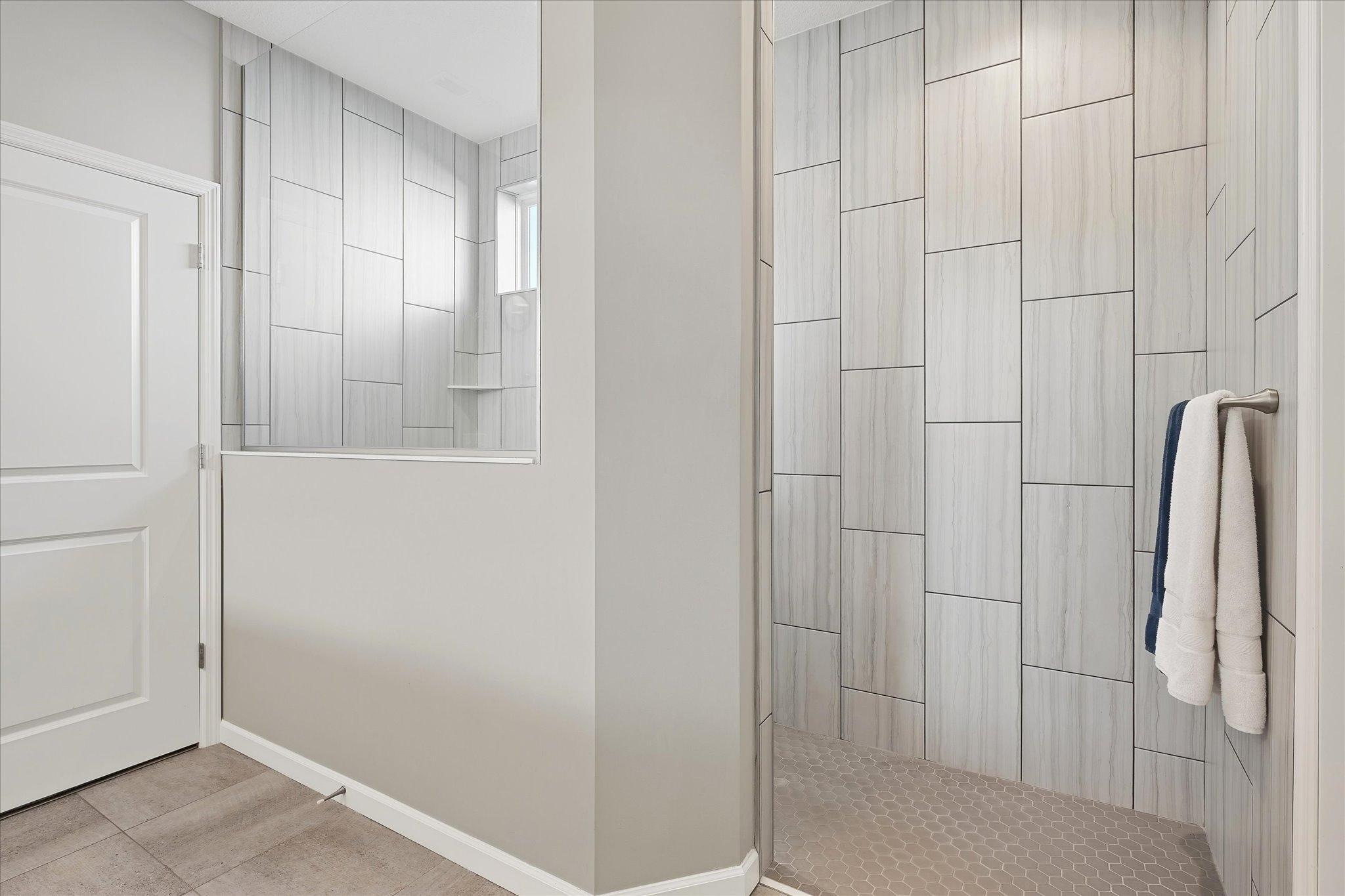 19277 99th Place Property Photo 8