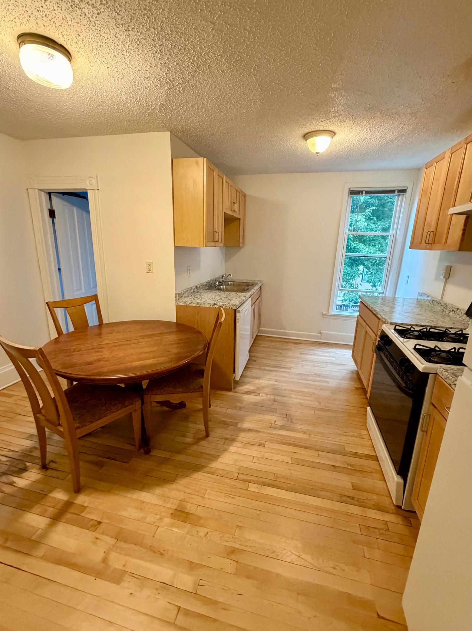 3045 Harriet Avenue Property Photo 11