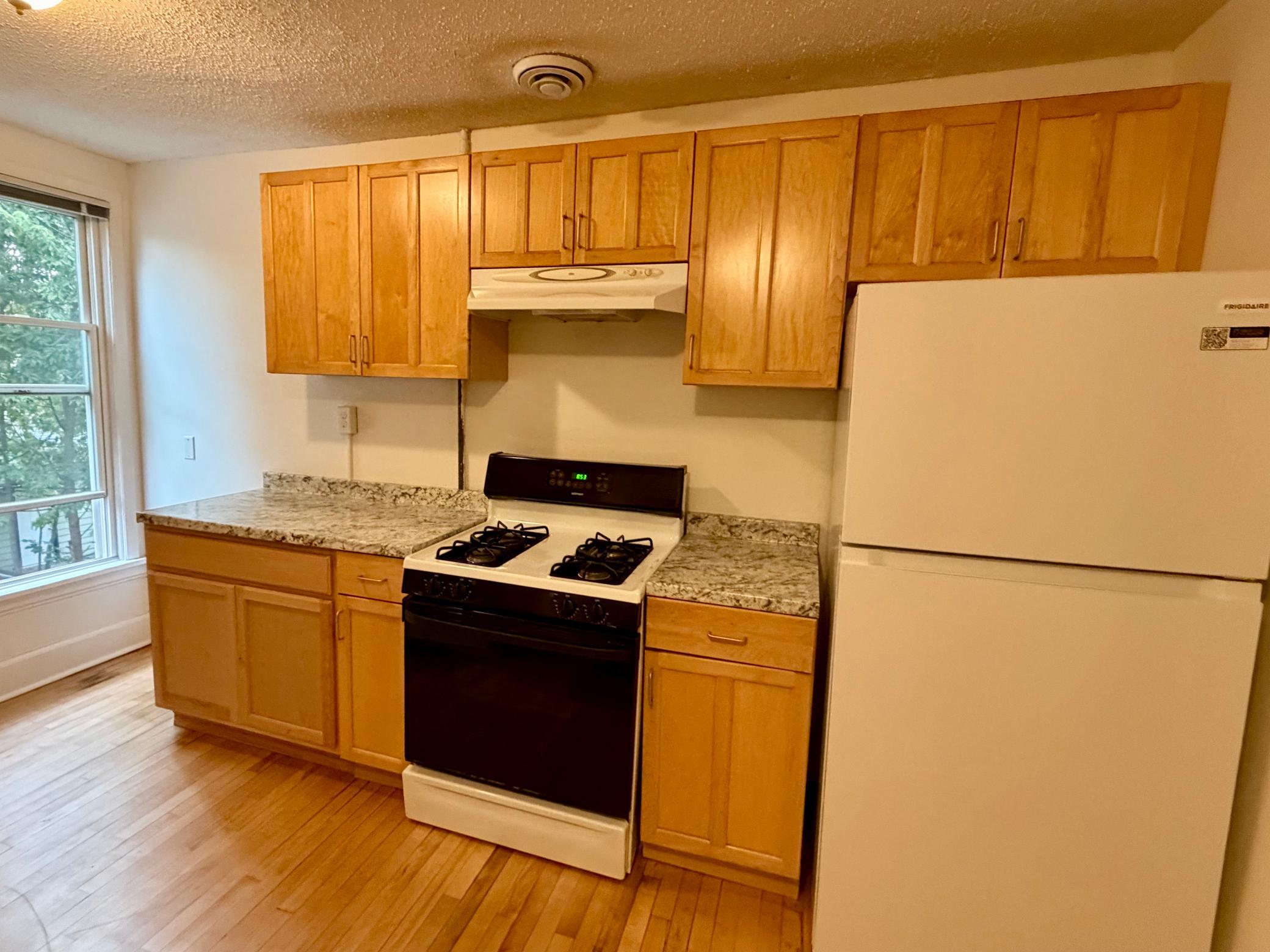 3045 Harriet Avenue Property Photo 13