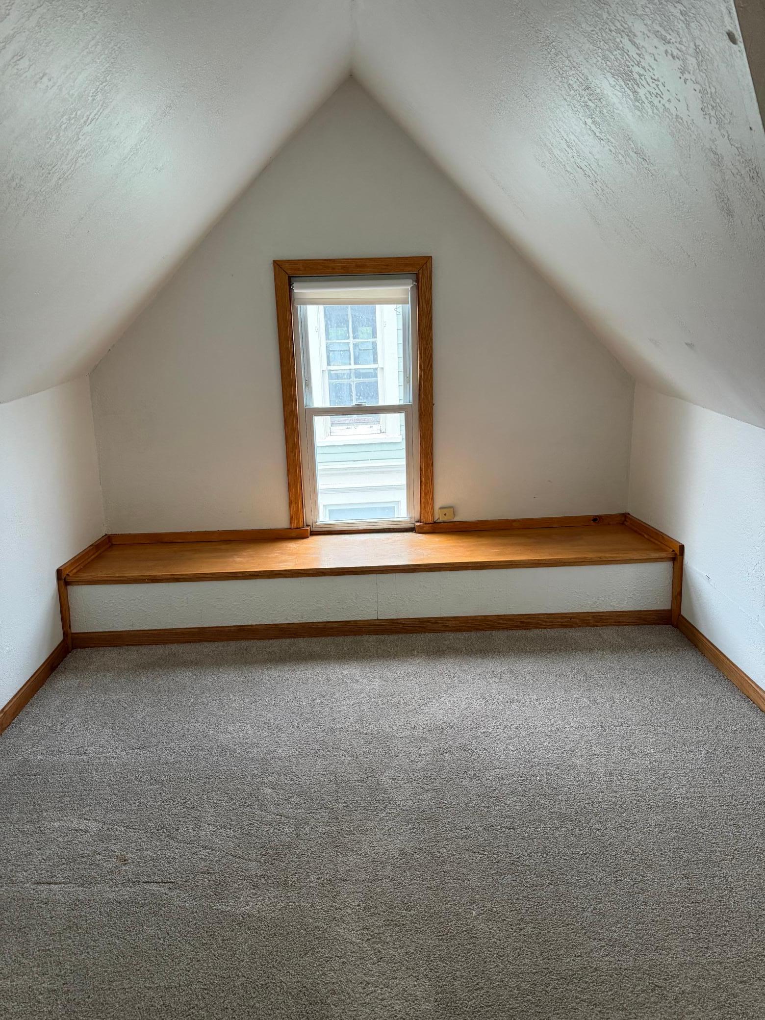 3045 Harriet Avenue Property Photo 15