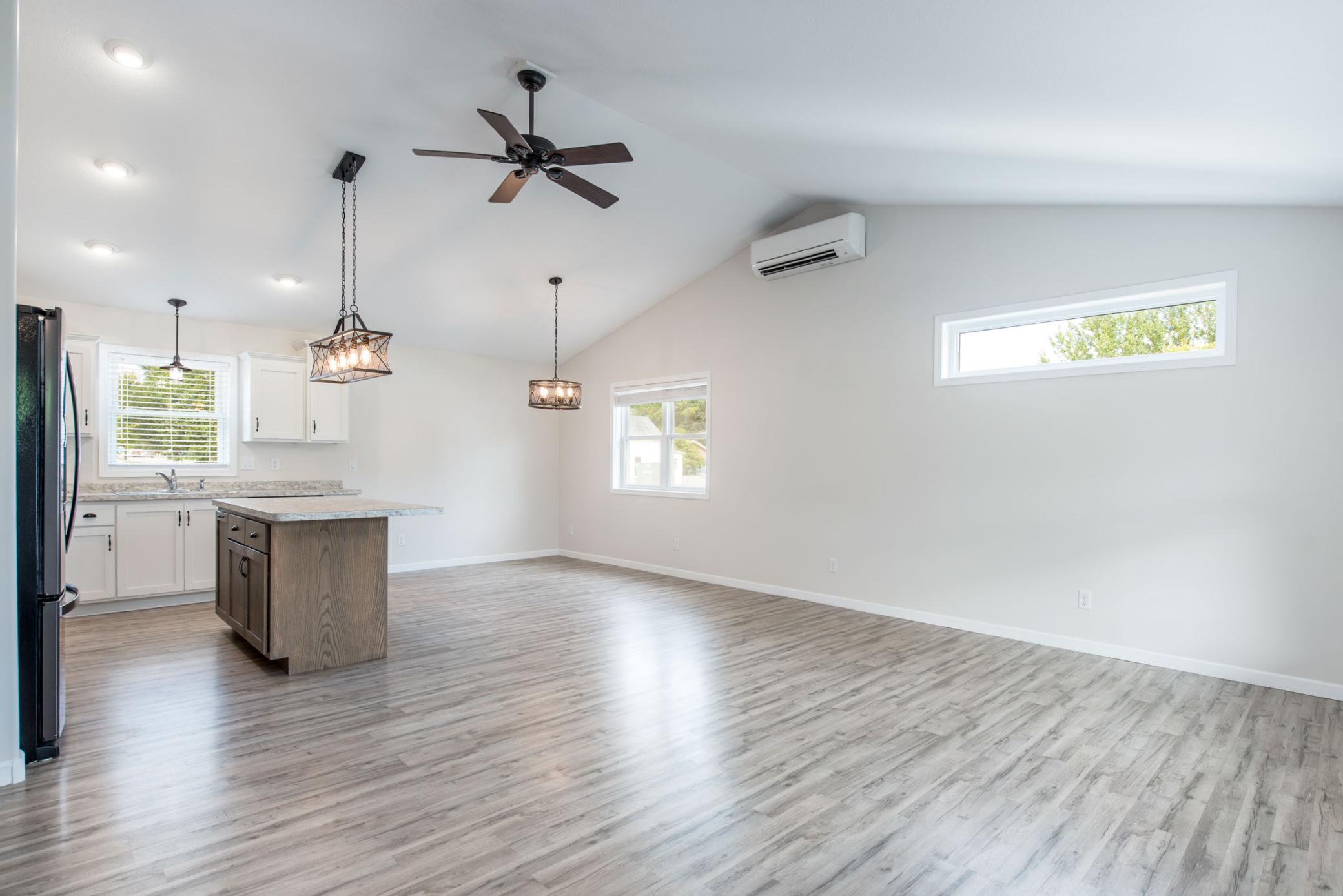 502 Kenwood Street Property Photo 10