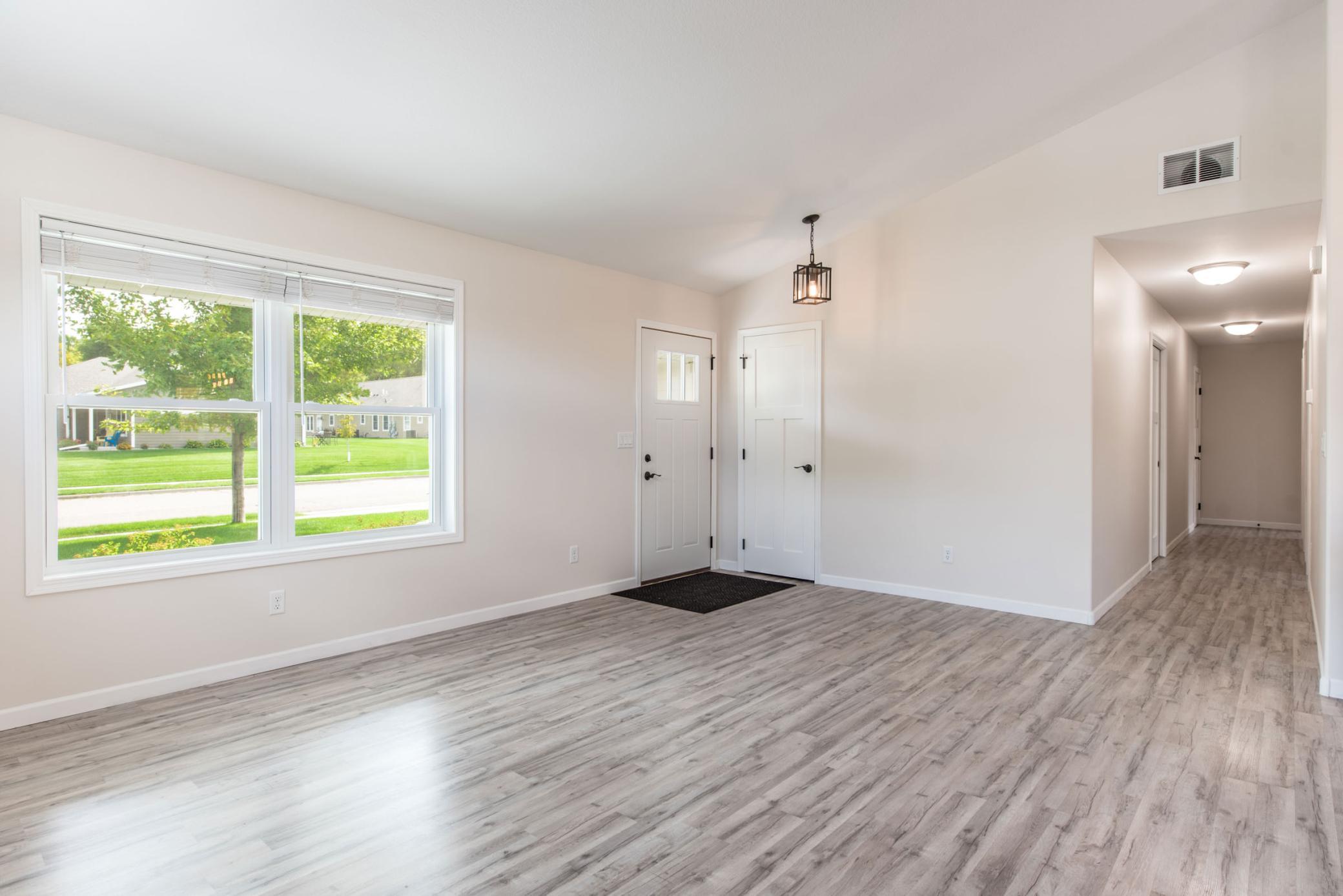 502 Kenwood Street Property Photo 12