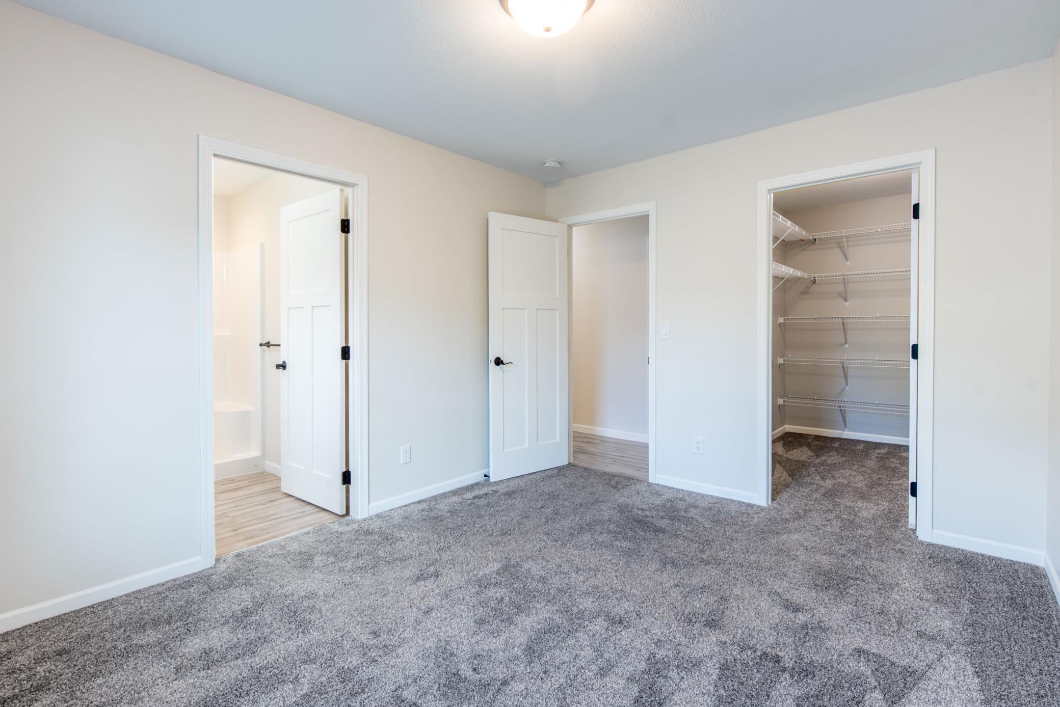 502 Kenwood Street Property Photo 13