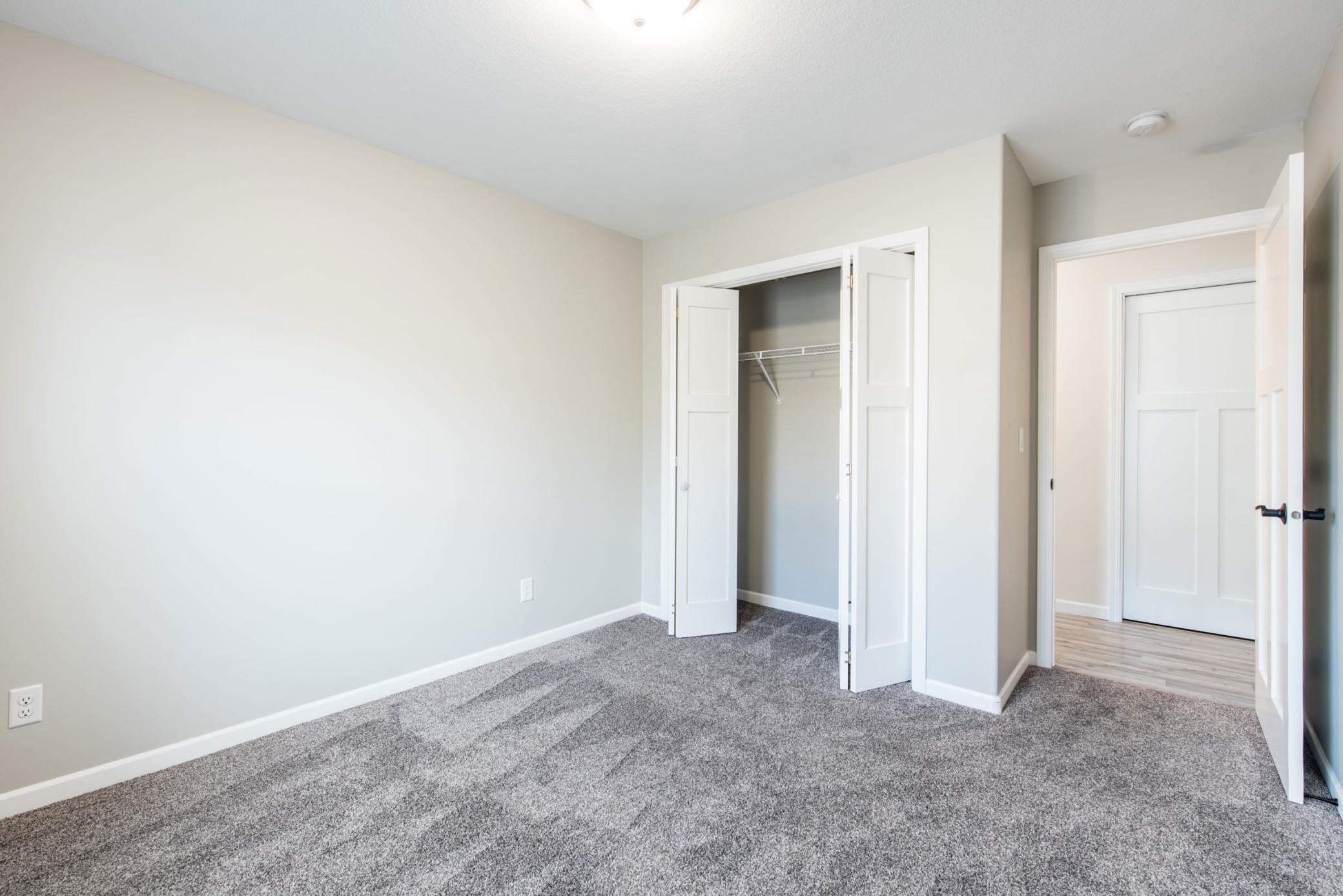 502 Kenwood Street Property Photo 16