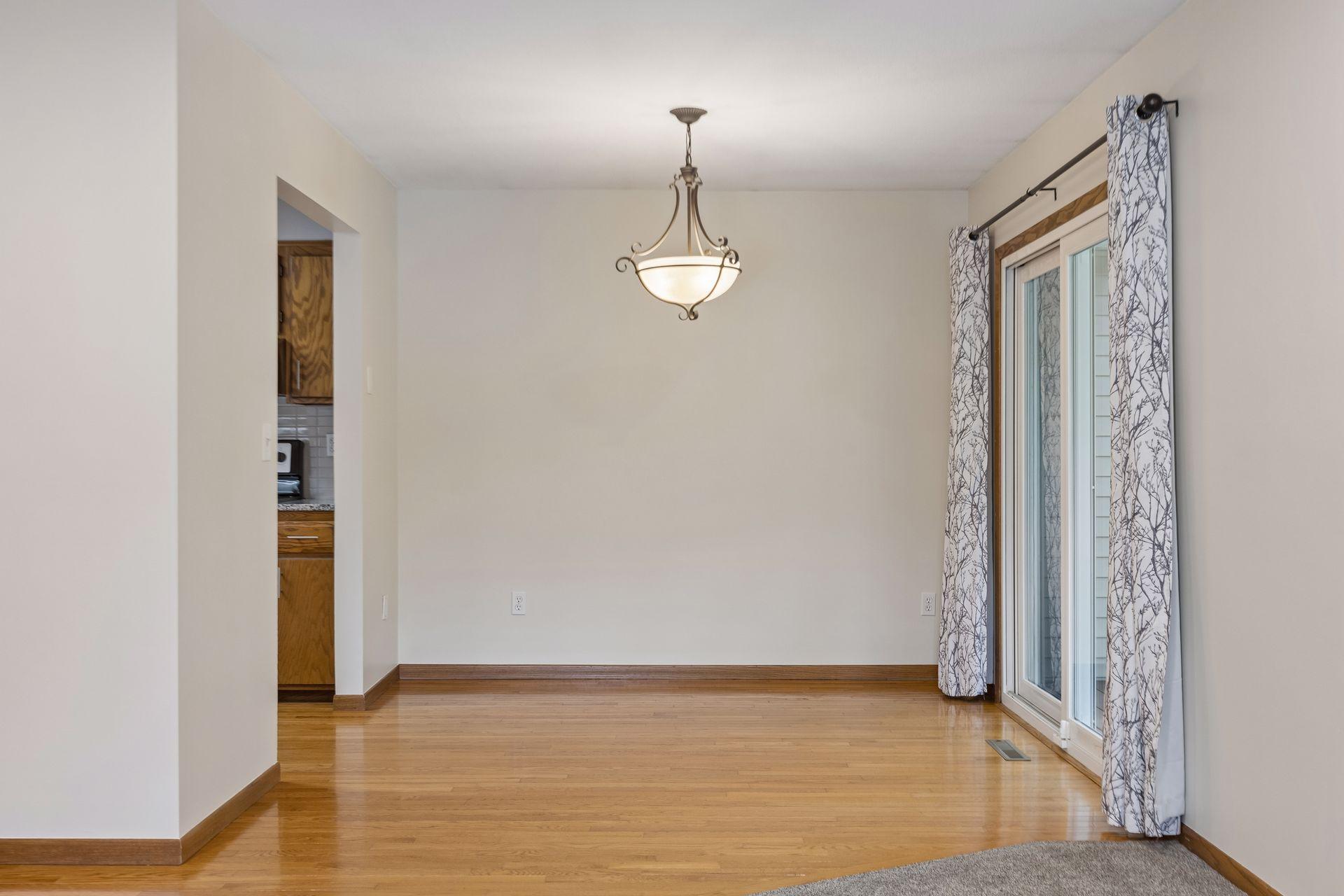 533 Ravoux Road Property Photo 9