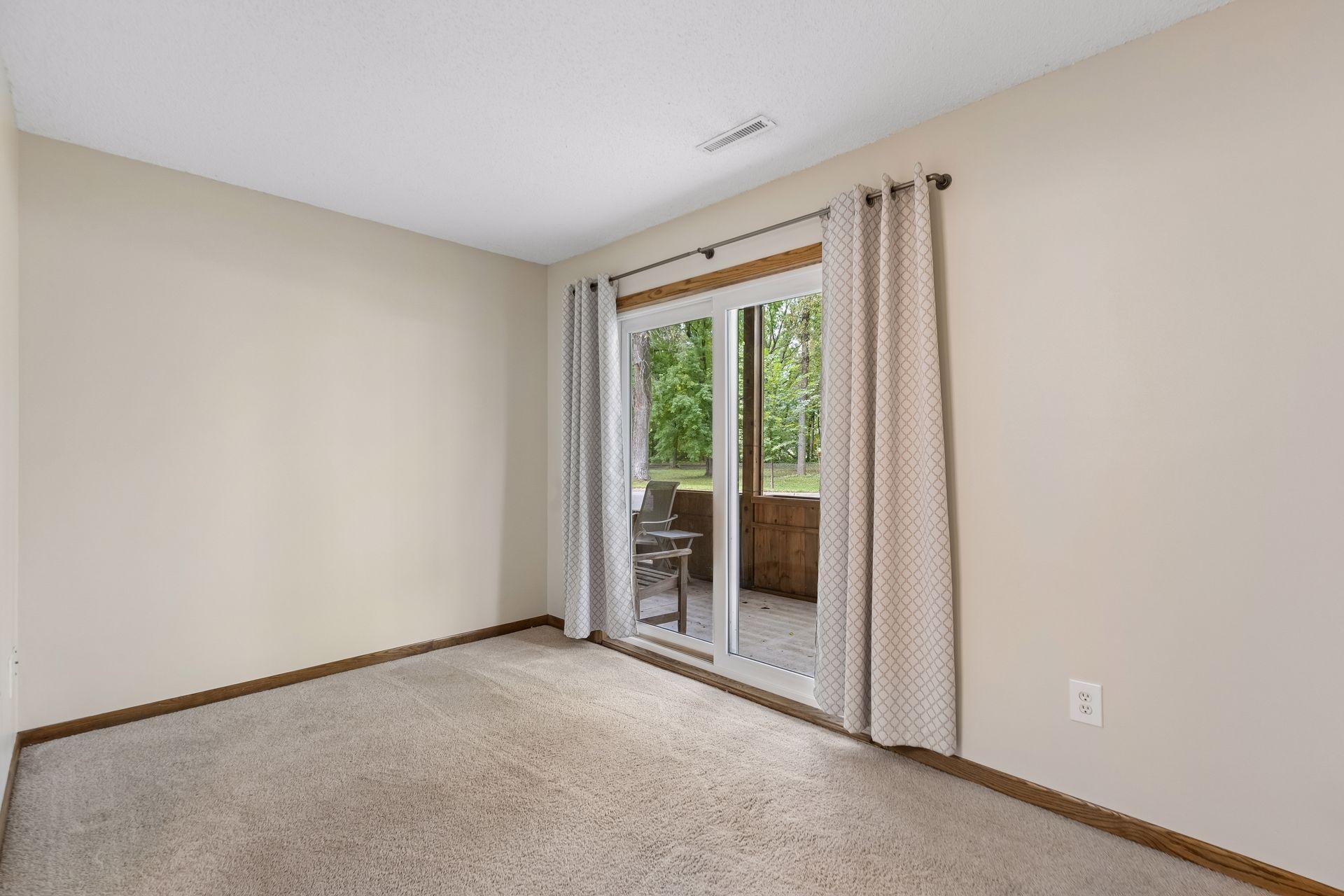 533 Ravoux Road Property Photo 33
