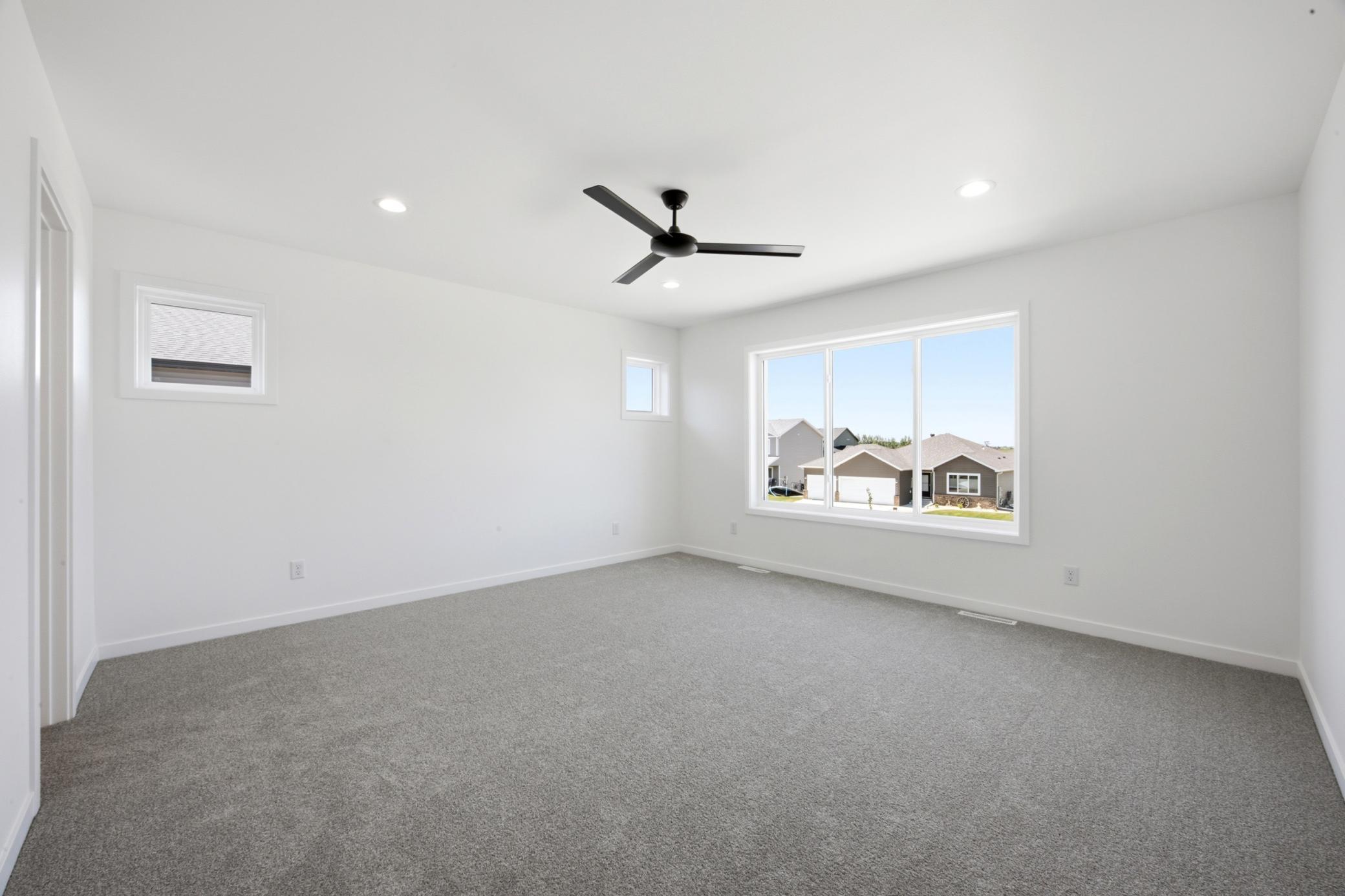 4717 Hampton Loop S Property Photo 15