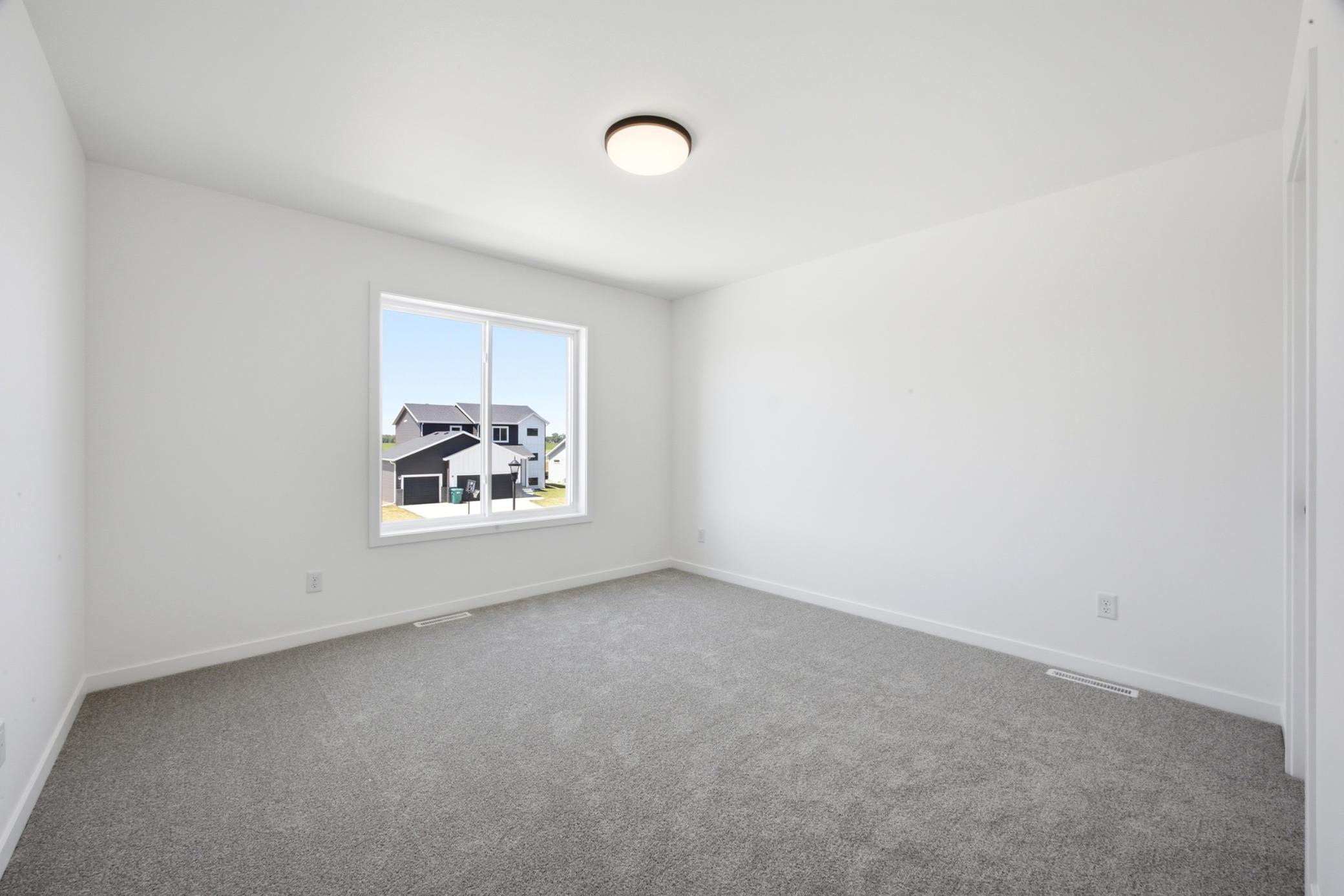 4717 Hampton Loop S Property Photo 20