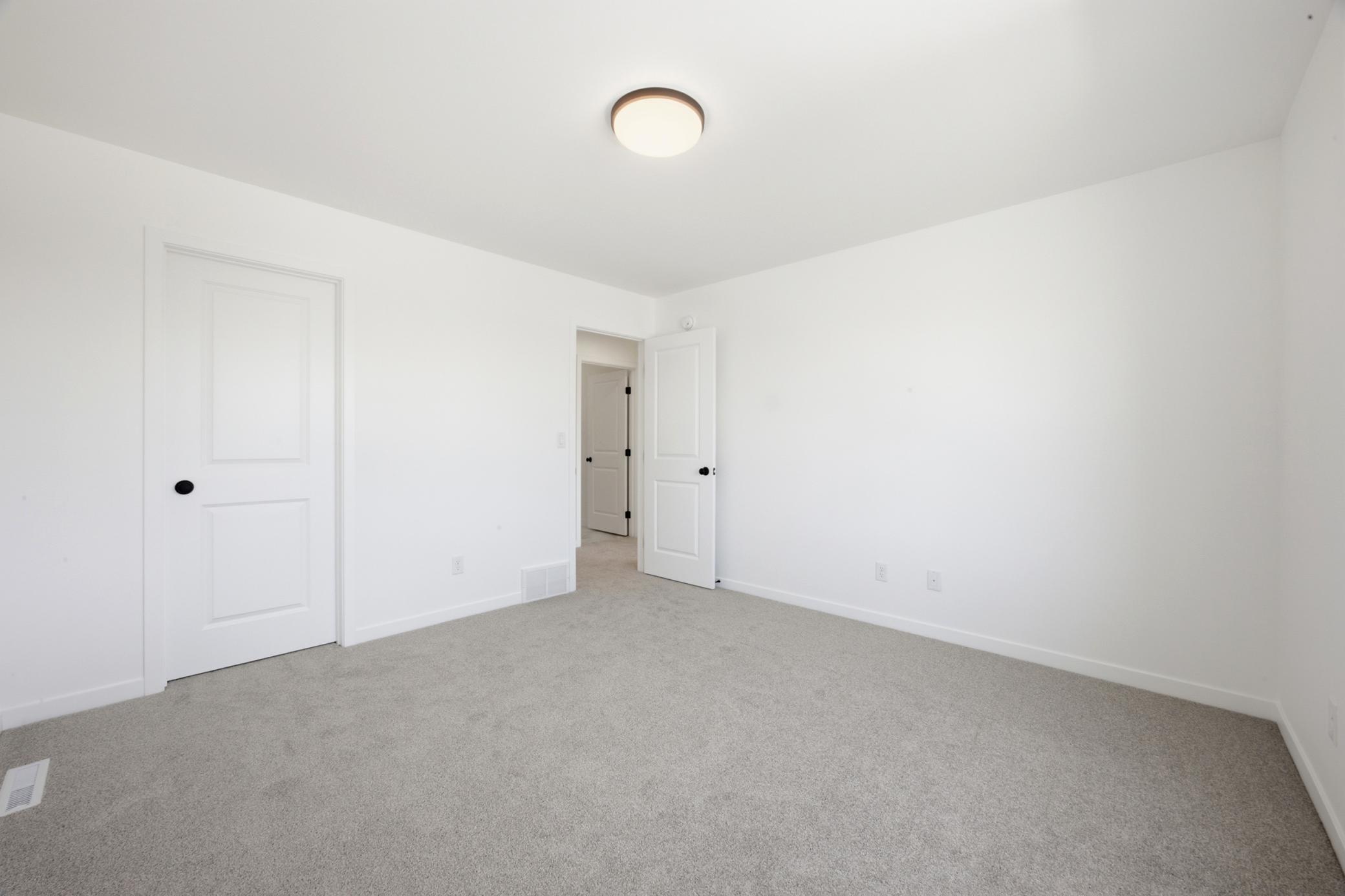 4717 Hampton Loop S Property Photo 21