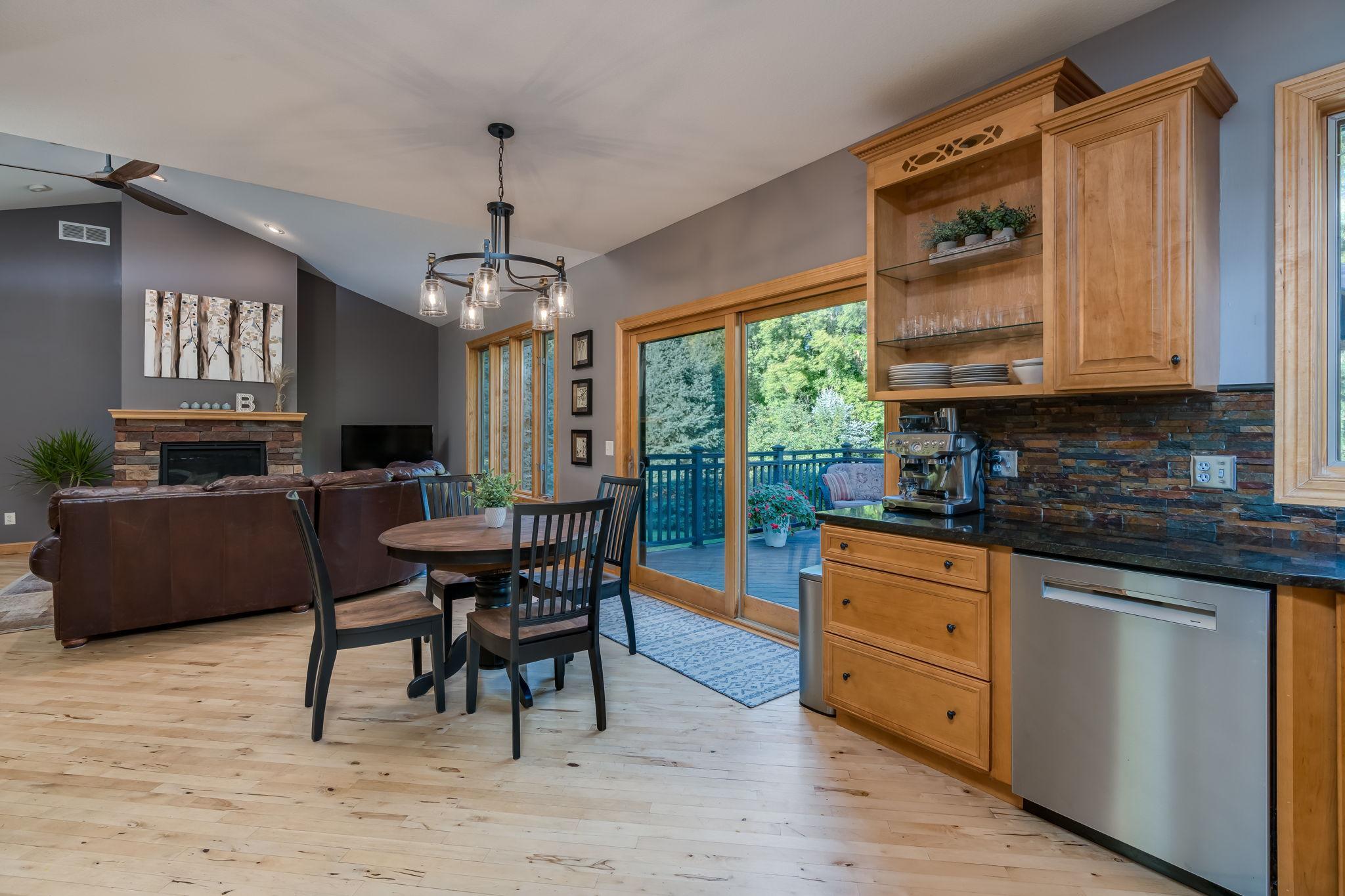 44229 Willow Road Property Photo 15