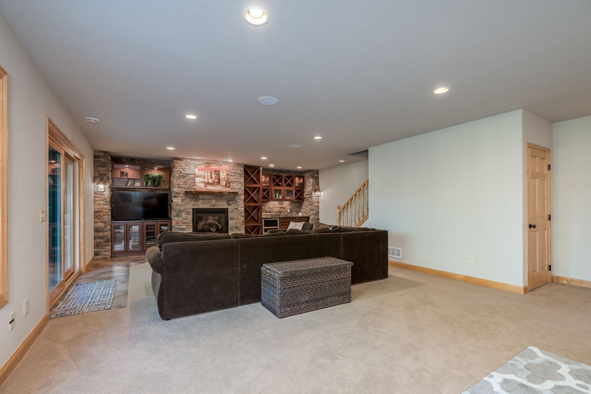 44229 Willow Road Property Photo 29