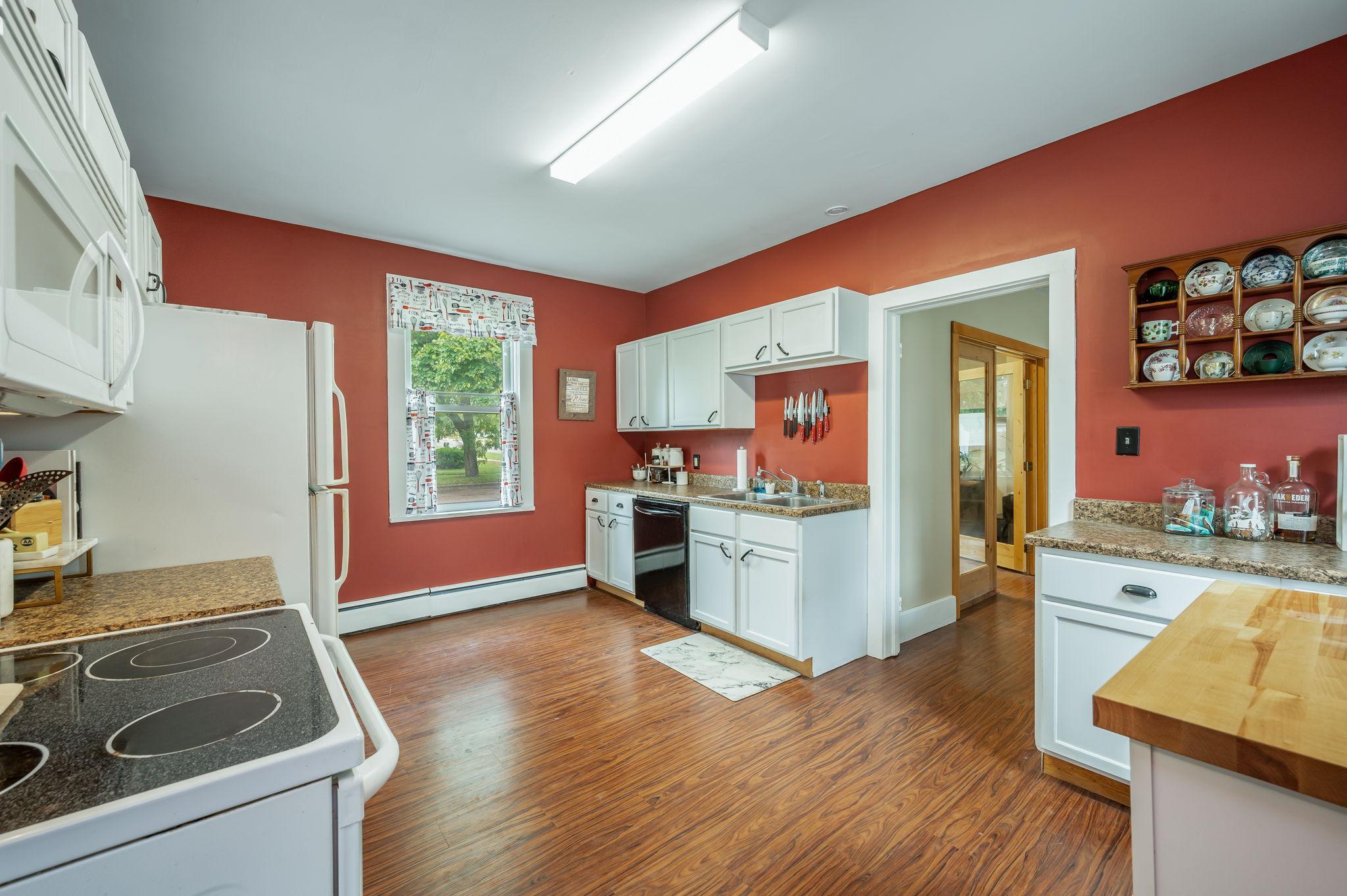 428 W Broadway Avenue Property Photo 12