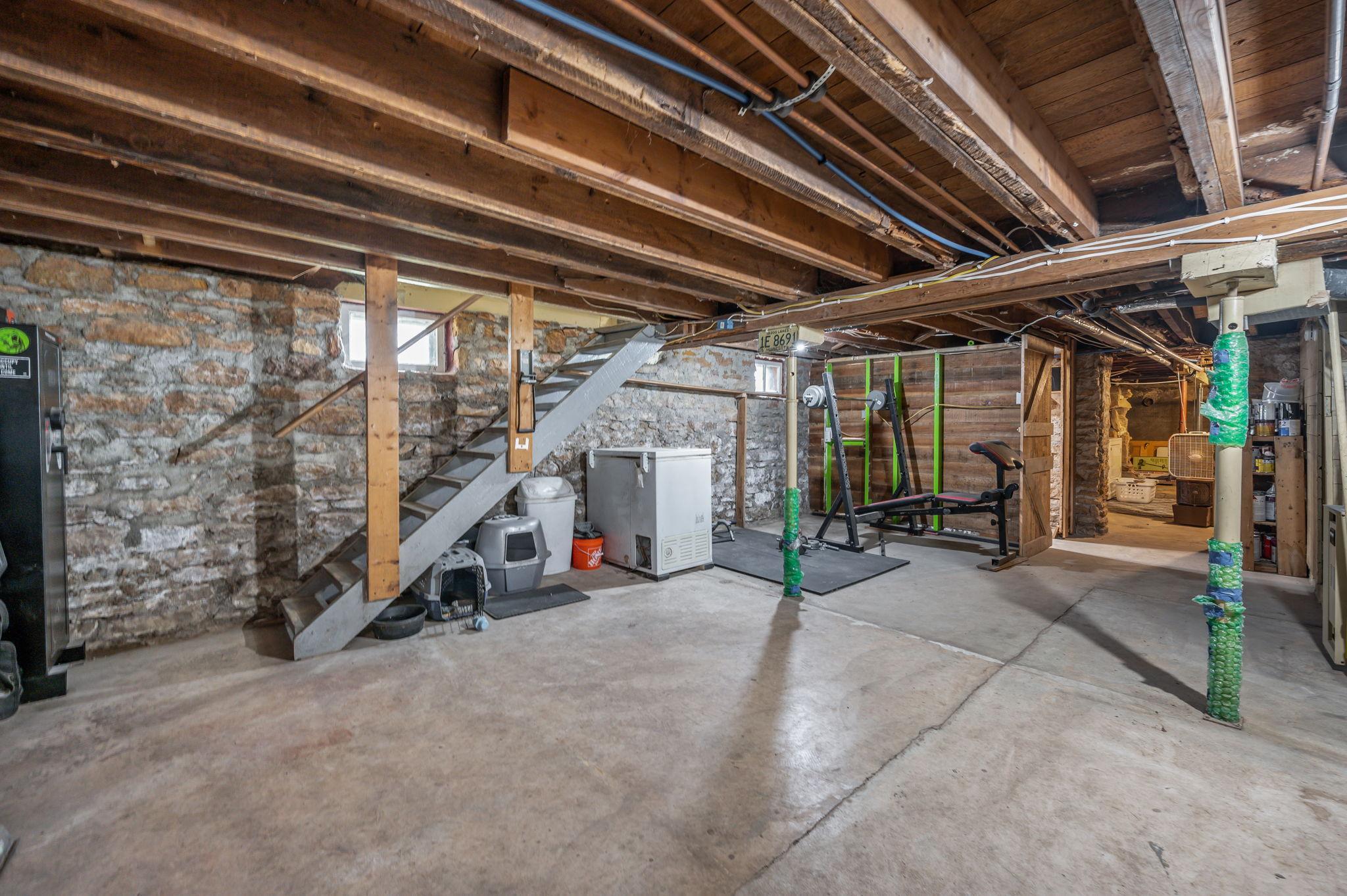 428 W Broadway Avenue Property Photo 25
