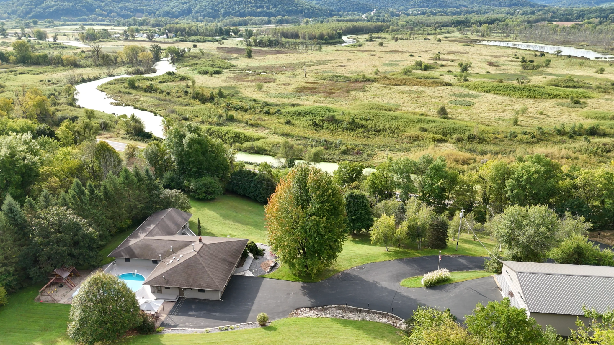 5000 County 21 Property Photo 2